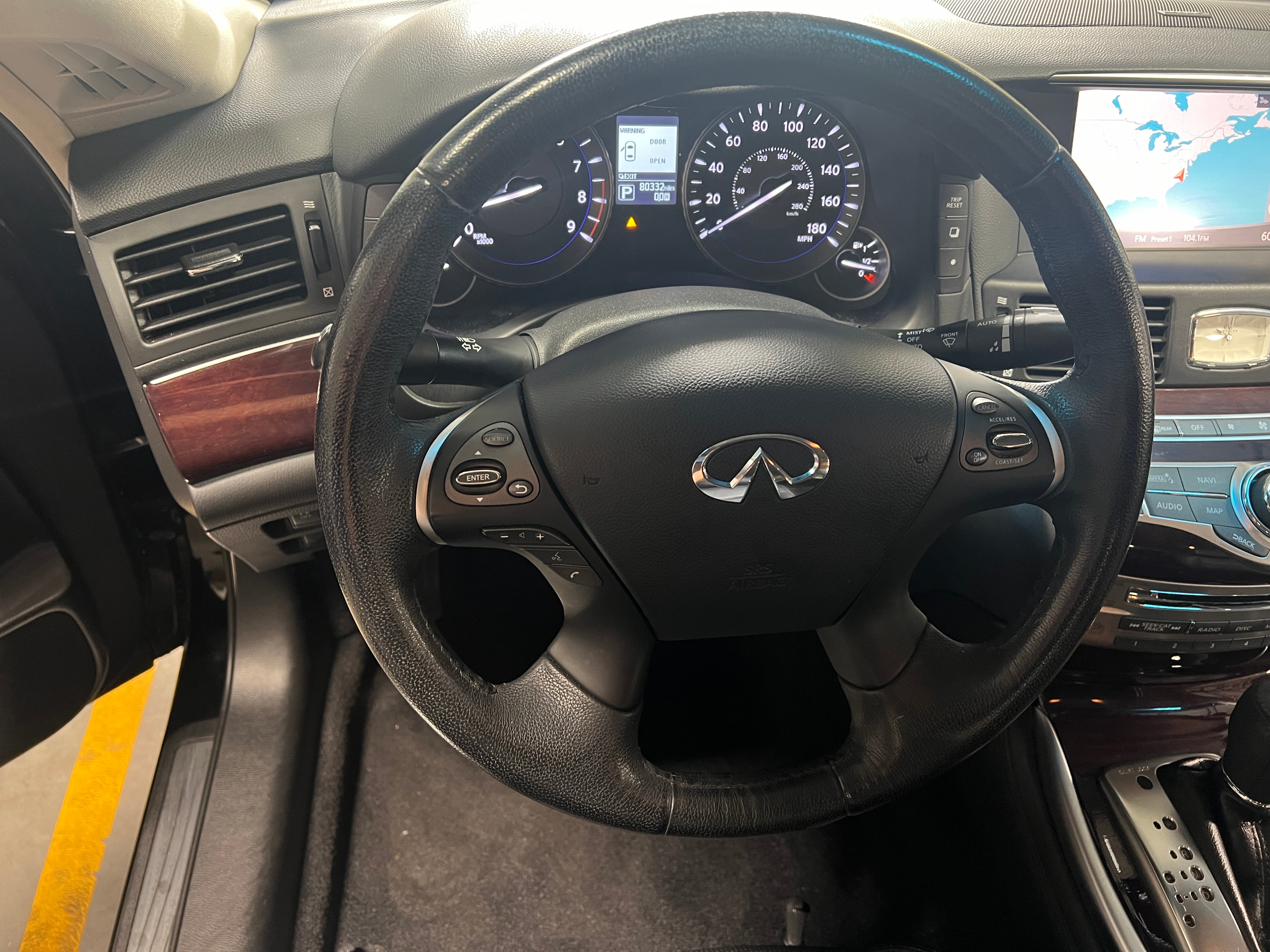 2018 INFINITI Q70 Luxe 5