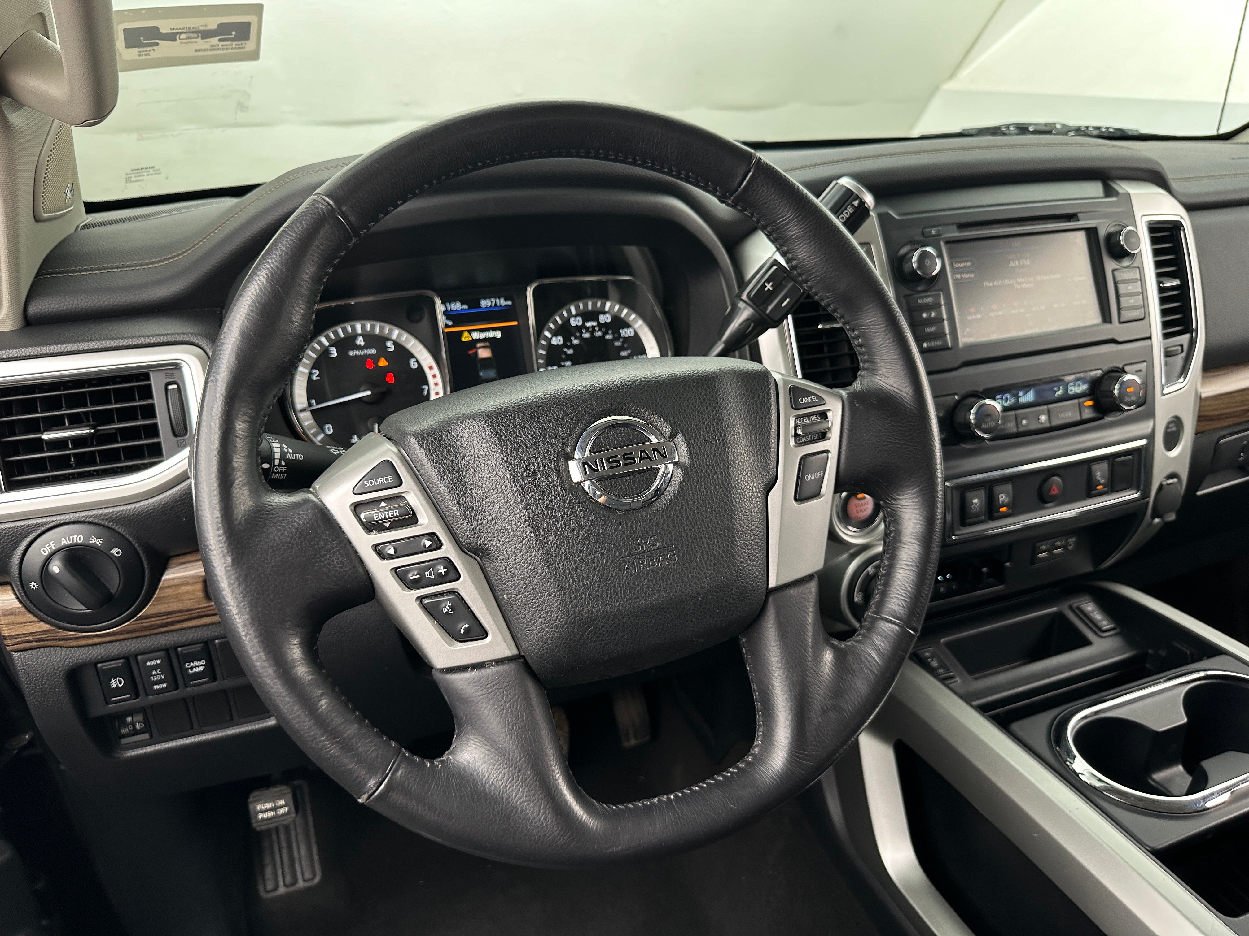 2019 Nissan Titan SL 5