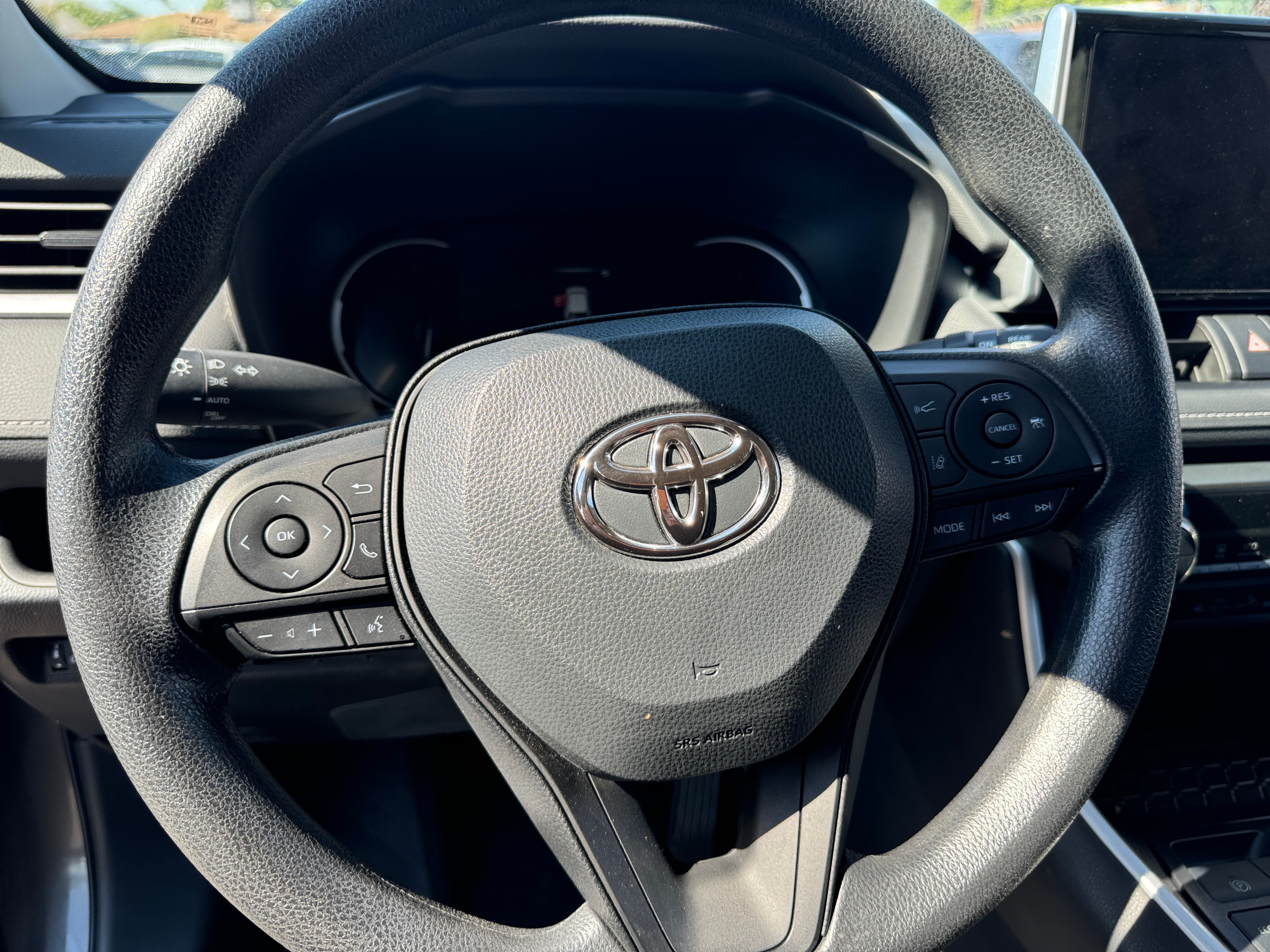 2024 Toyota RAV4 XLE 5