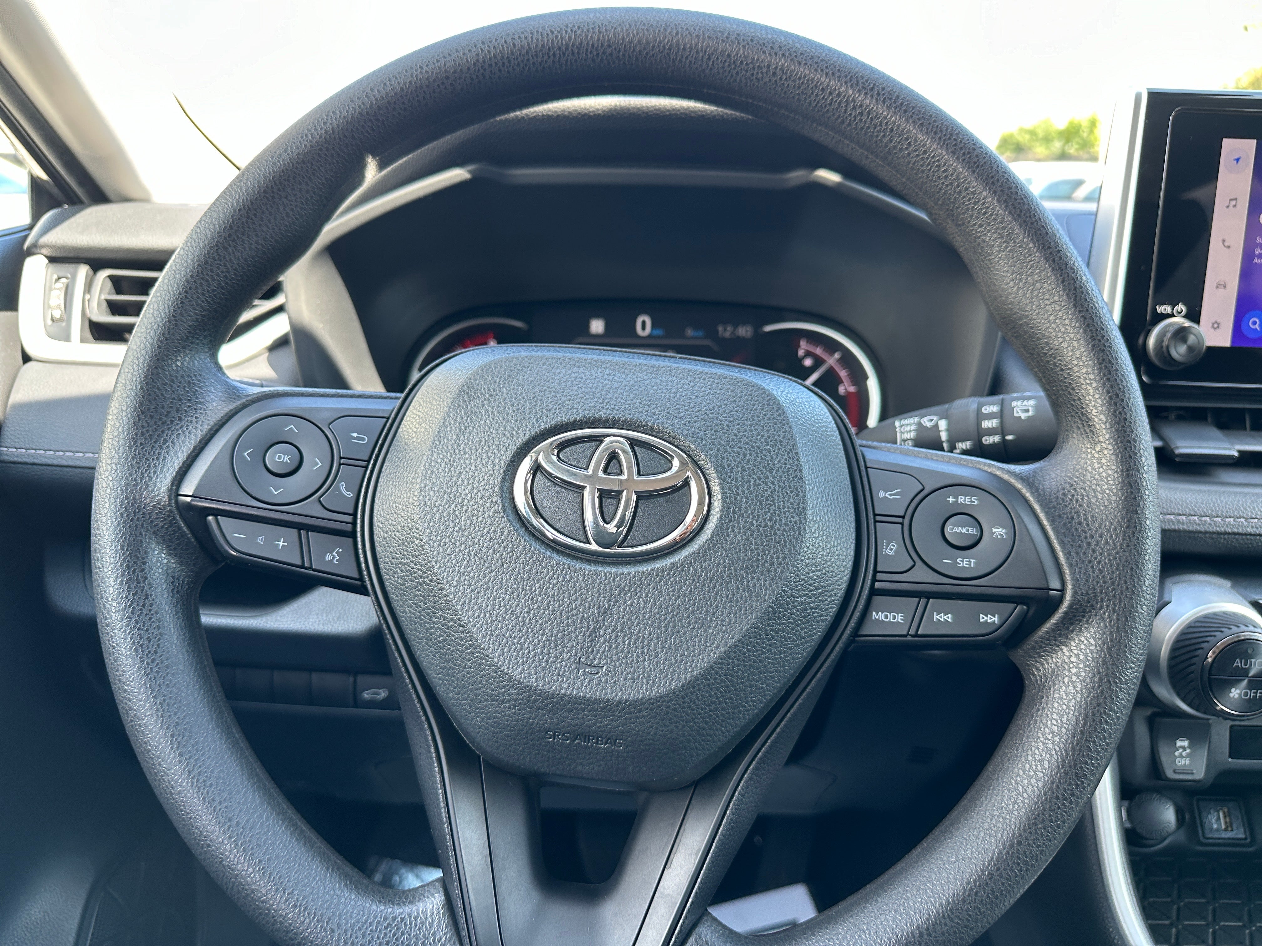 2023 Toyota RAV4 XLE 5