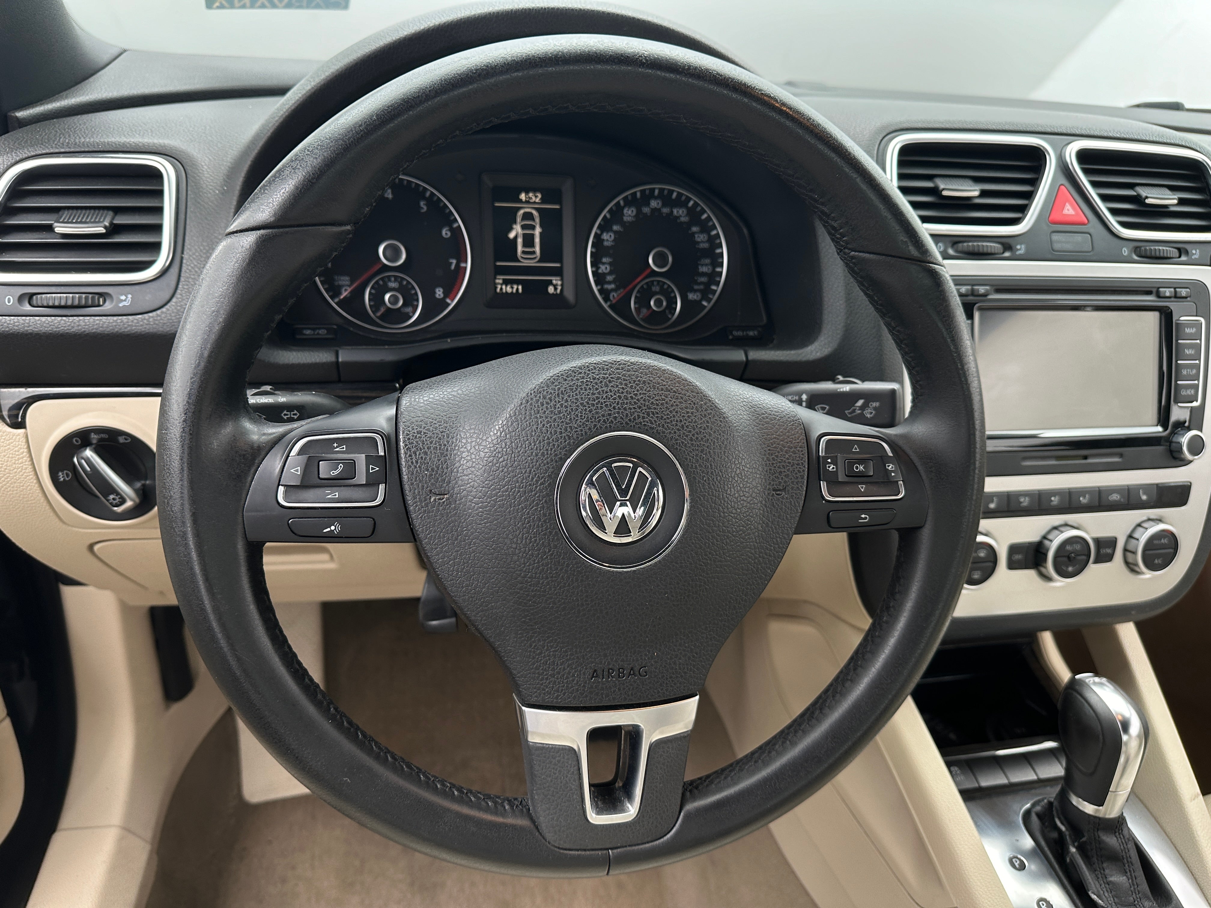 2014 Volkswagen Eos Executive 5