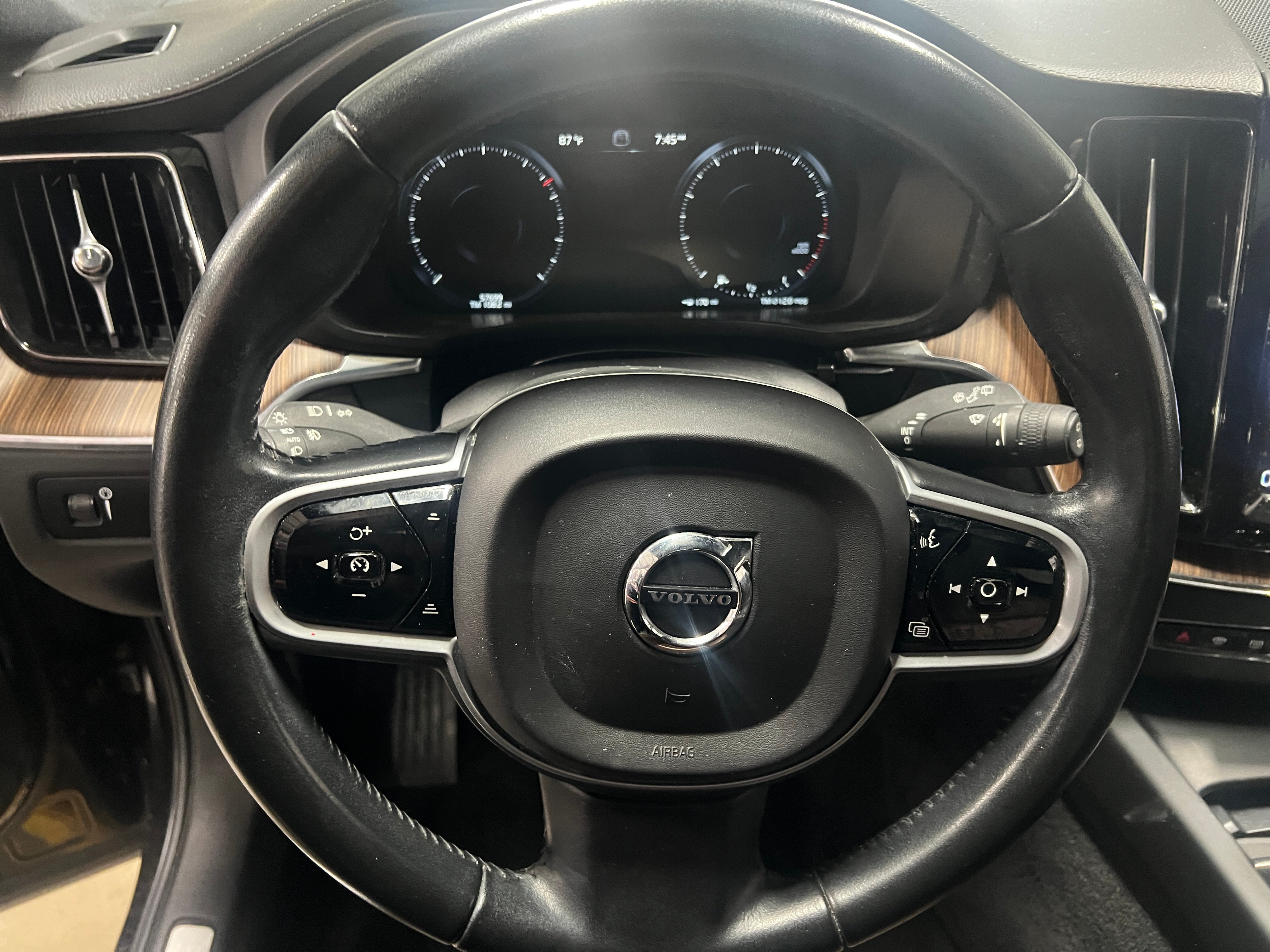 2021 Volvo XC60 T6 Inscription 5