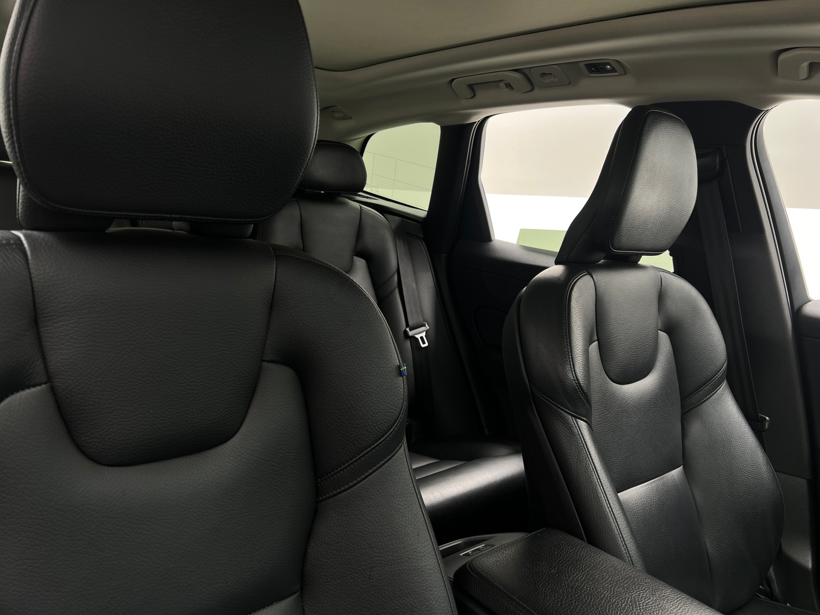Thumbnail: 2019 Volvo XC60 - 2