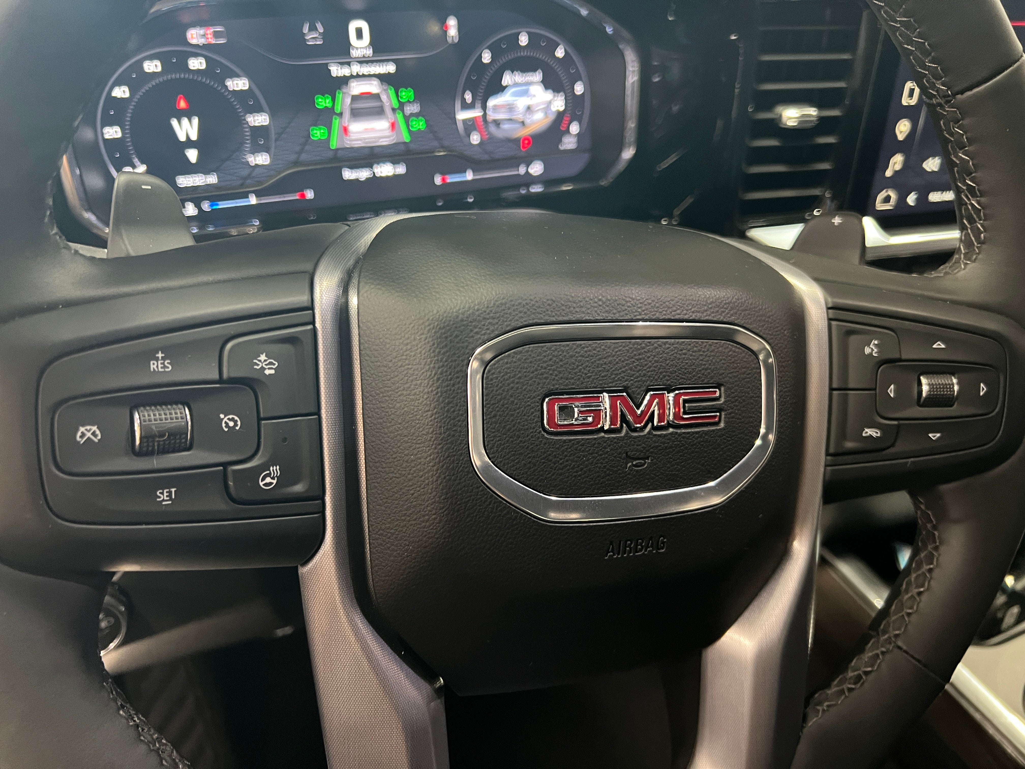 2024 GMC Sierra 1500 SLT 5