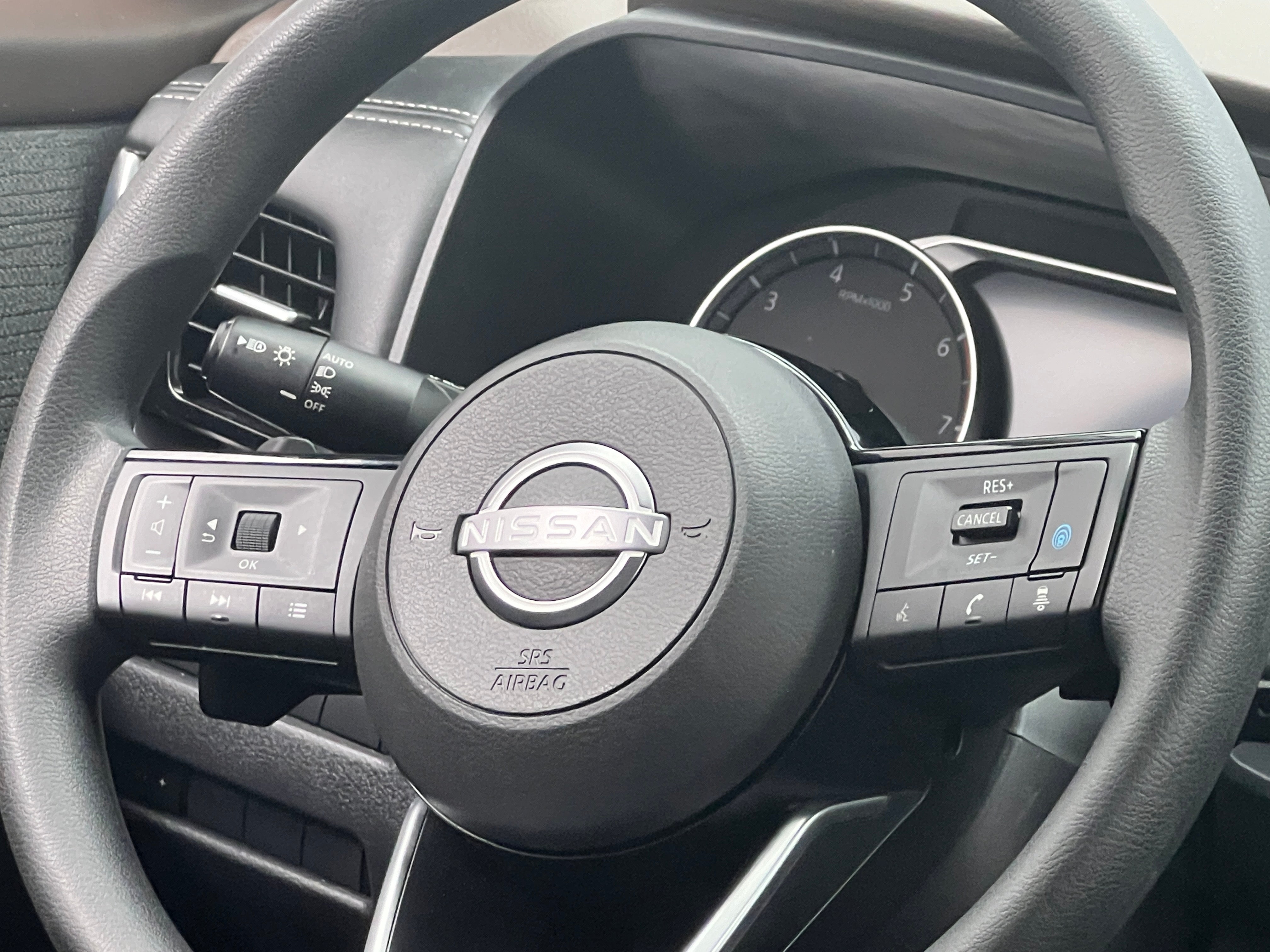 Thumbnail: 2022 Nissan Rogue - 5