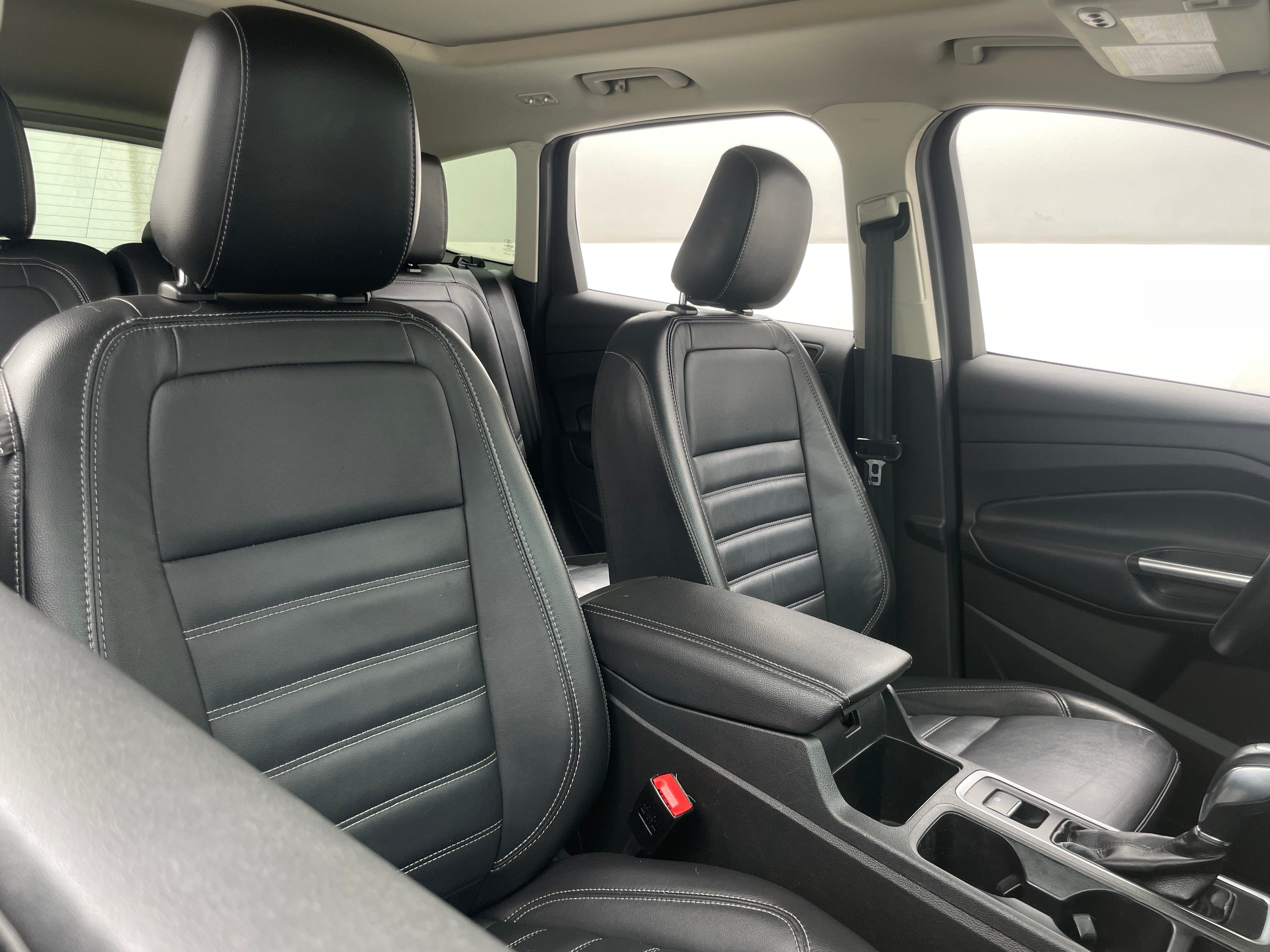 2019 Ford Escape Titanium 2