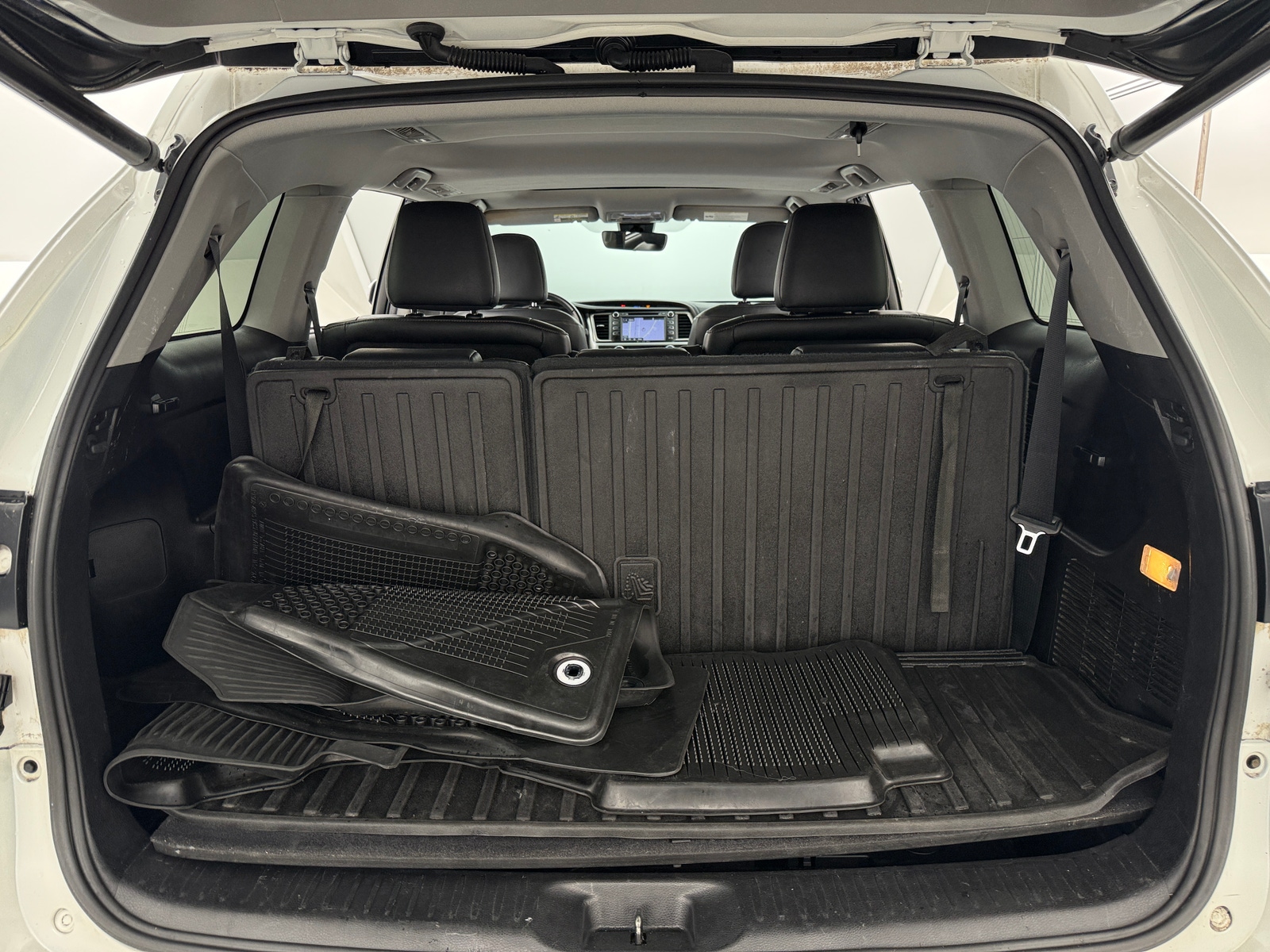 Thumbnail: 2019 Toyota Highlander - 6