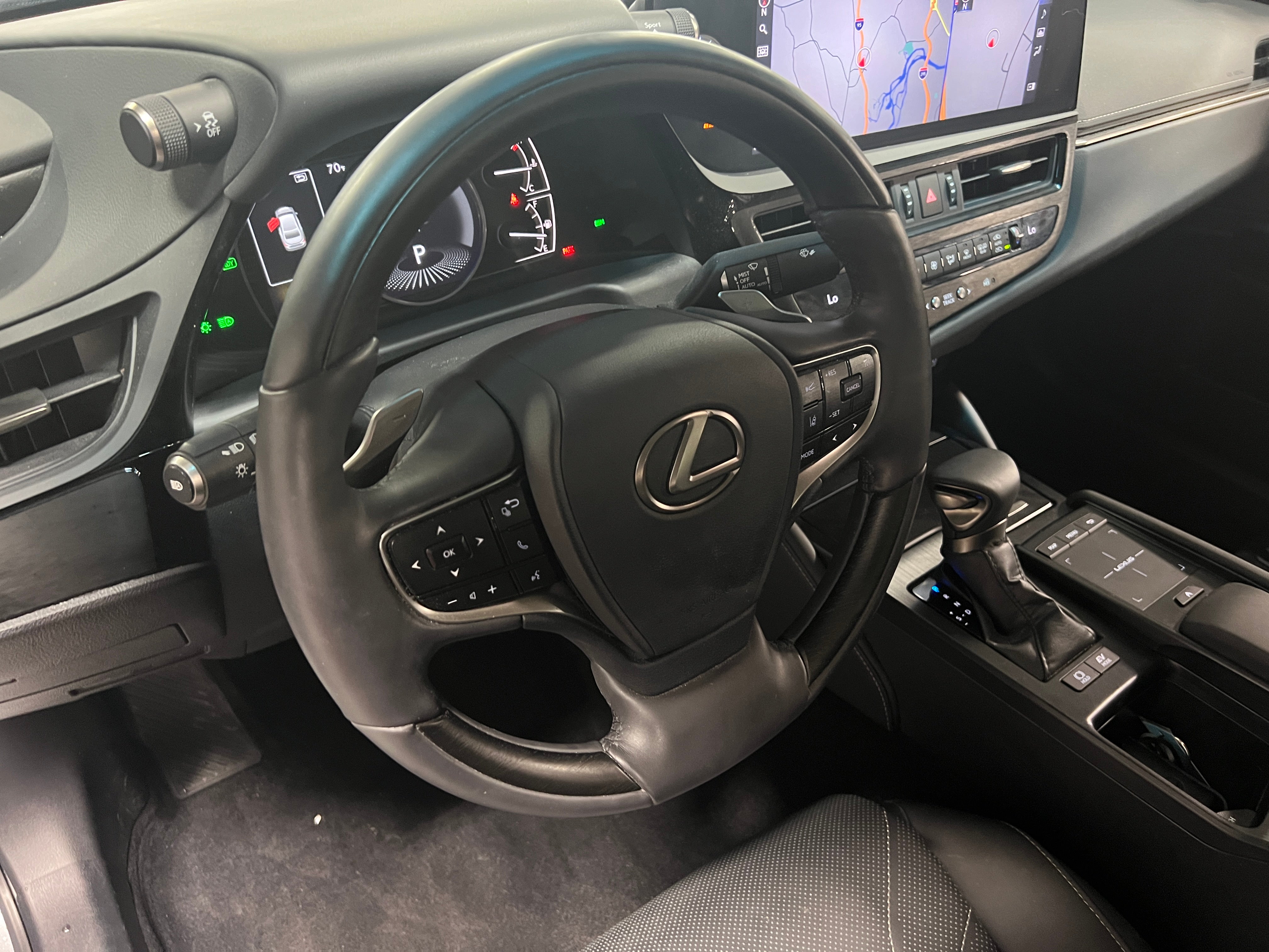 2022 Lexus ES Hybrid 300h Luxury 4