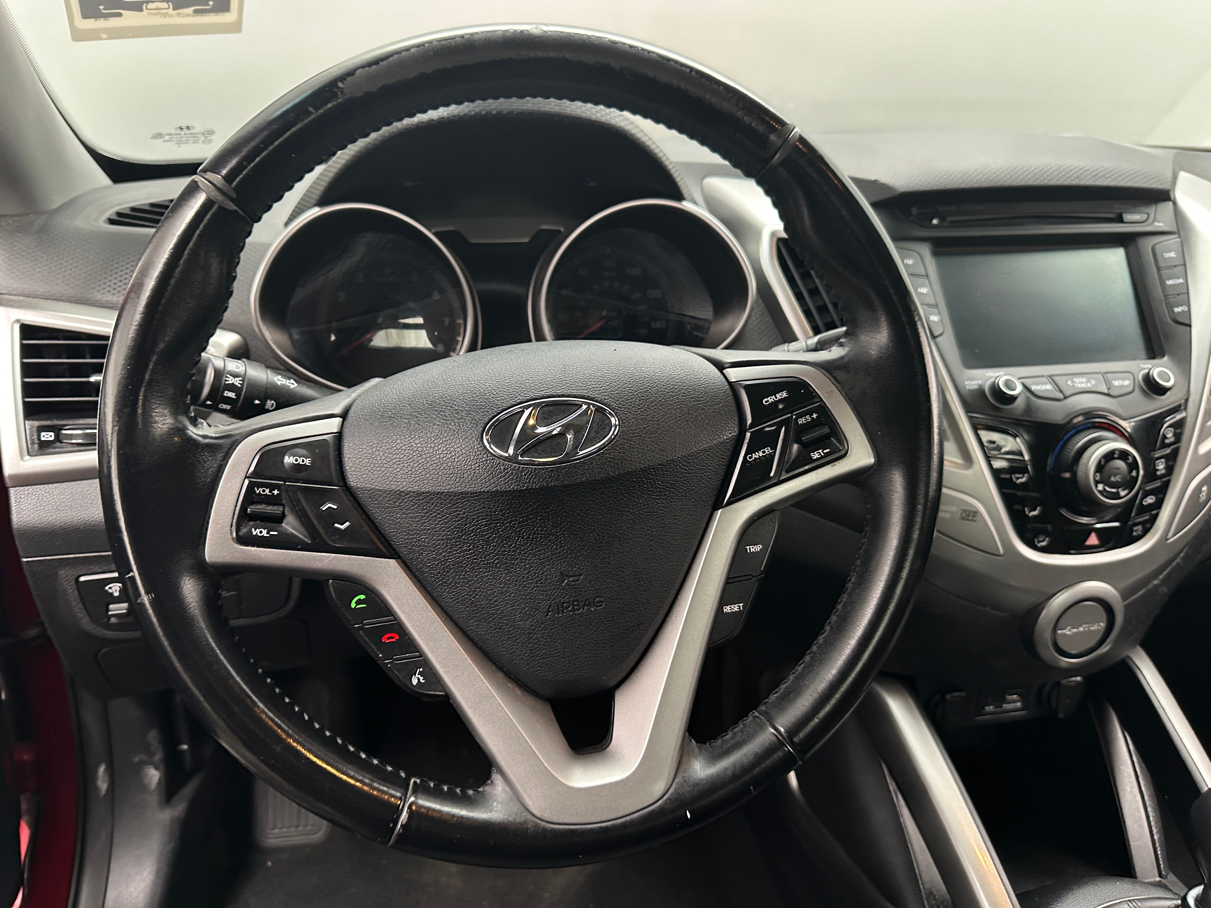 2014 Hyundai Veloster Base 4