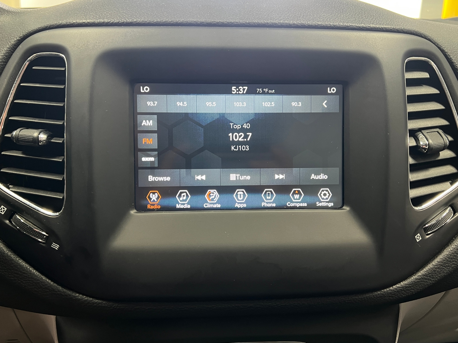 Thumbnail: 2019 Jeep Compass - 4