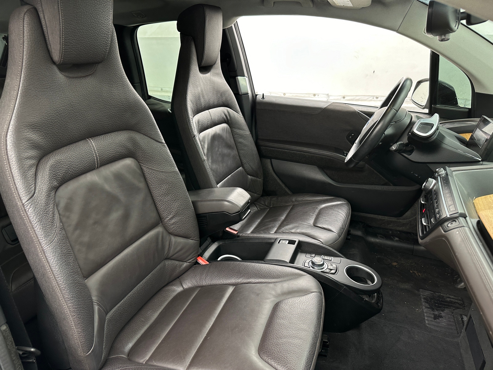 Thumbnail: 2016 BMW i3 - 2
