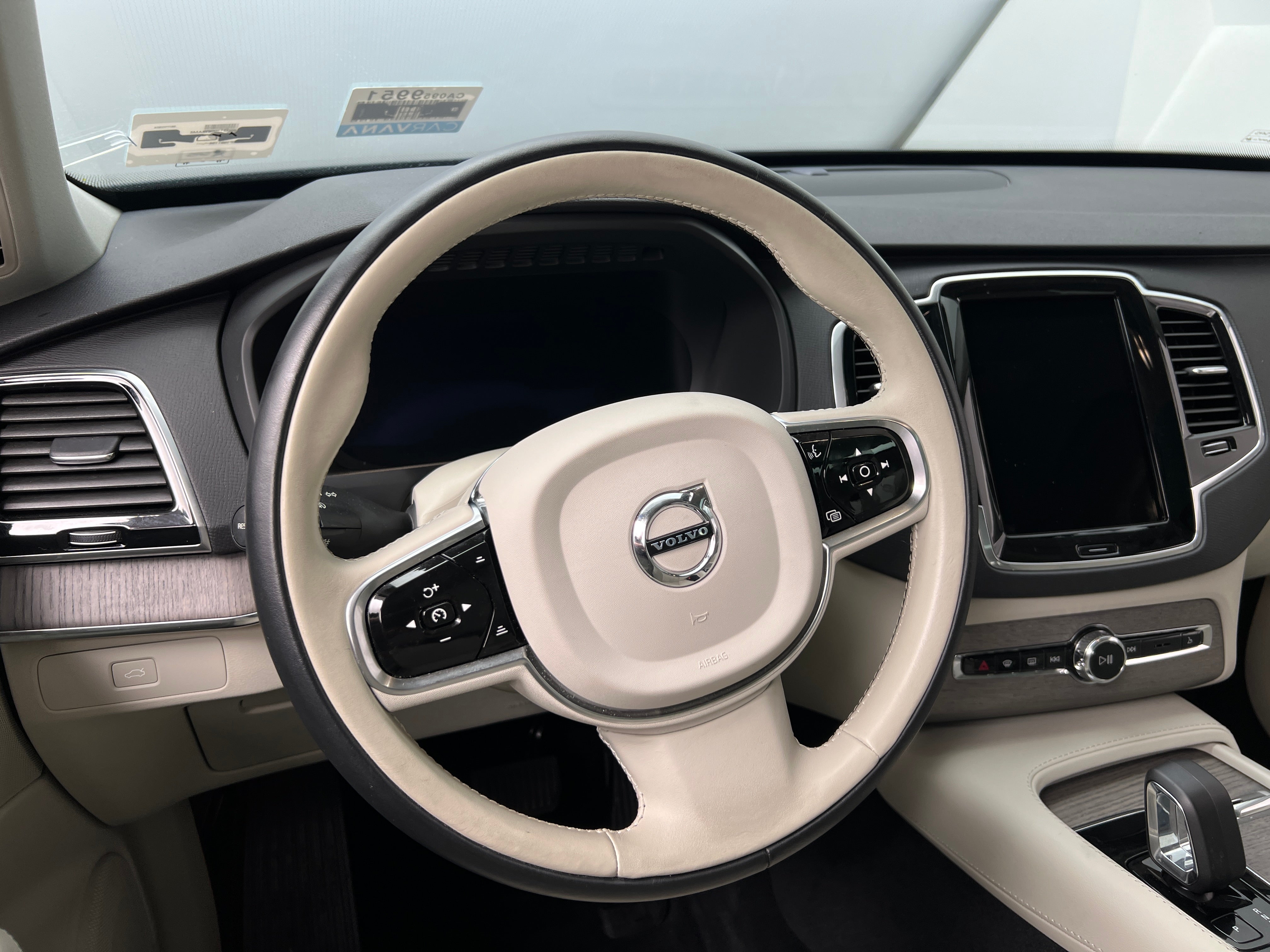 2023 Volvo XC90 B6 Plus 5