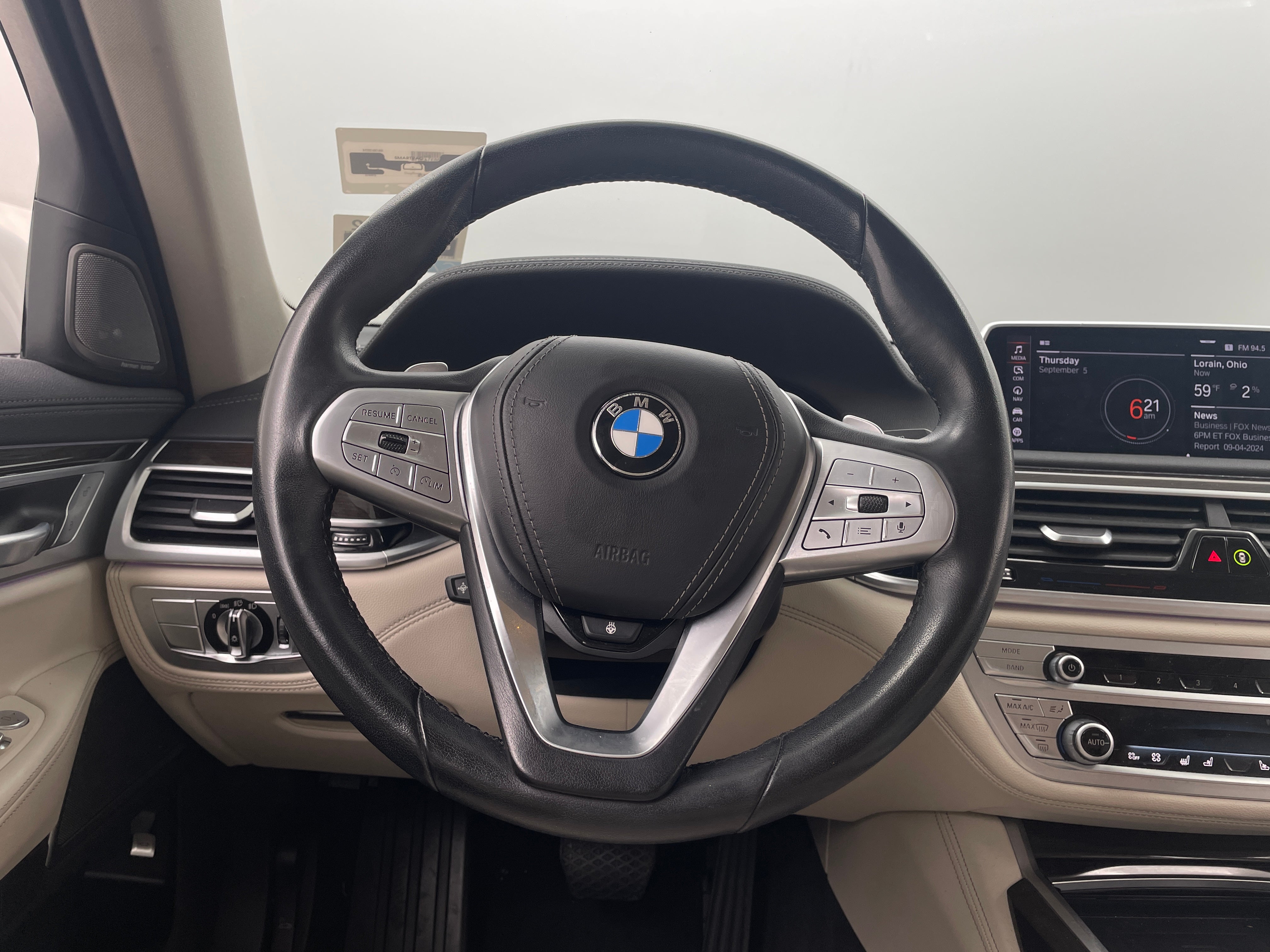 2022 BMW 7 Series 740i 5