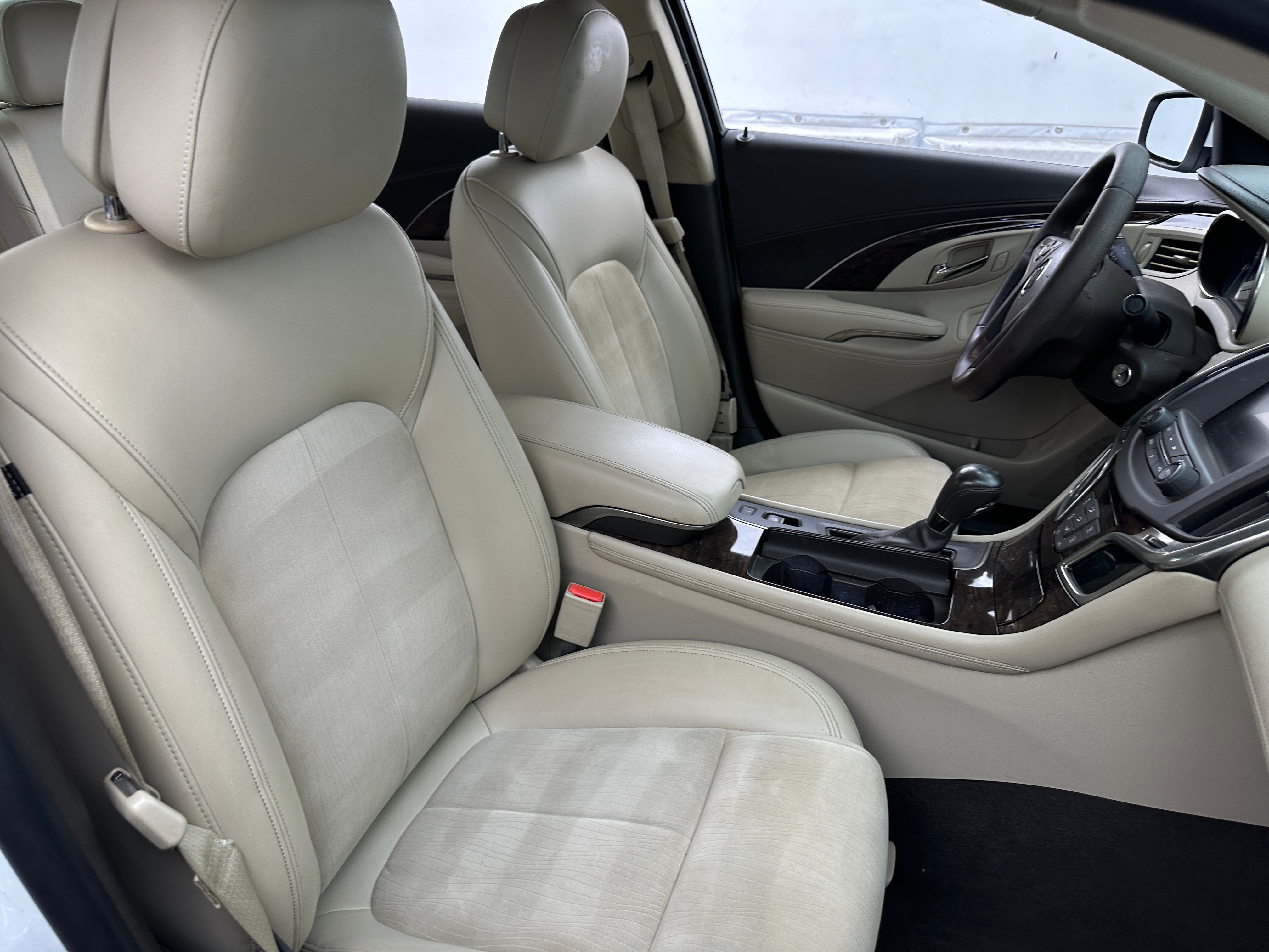 2014 Buick LaCrosse Base 2