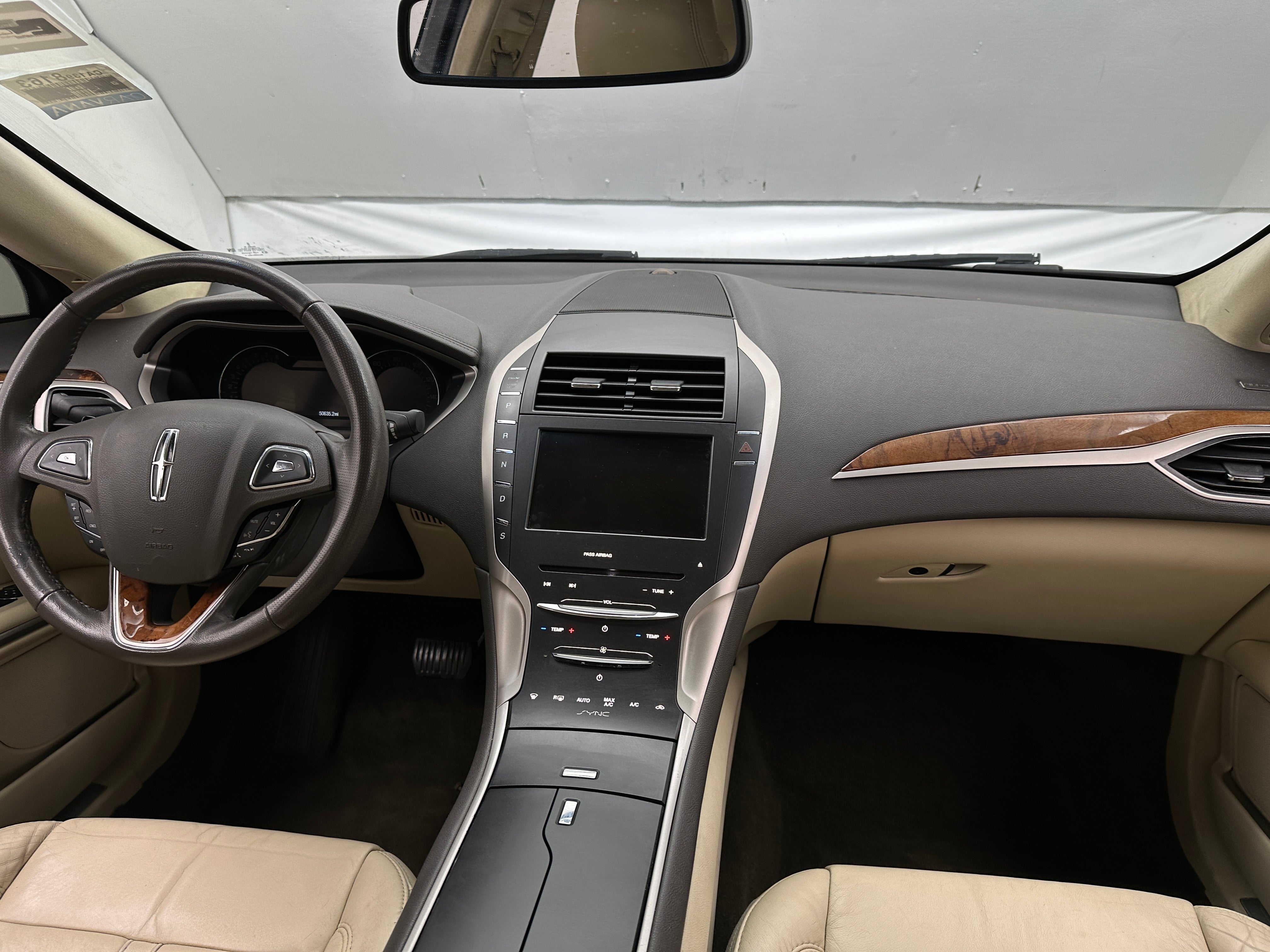 2014 Lincoln MKZ Base 3