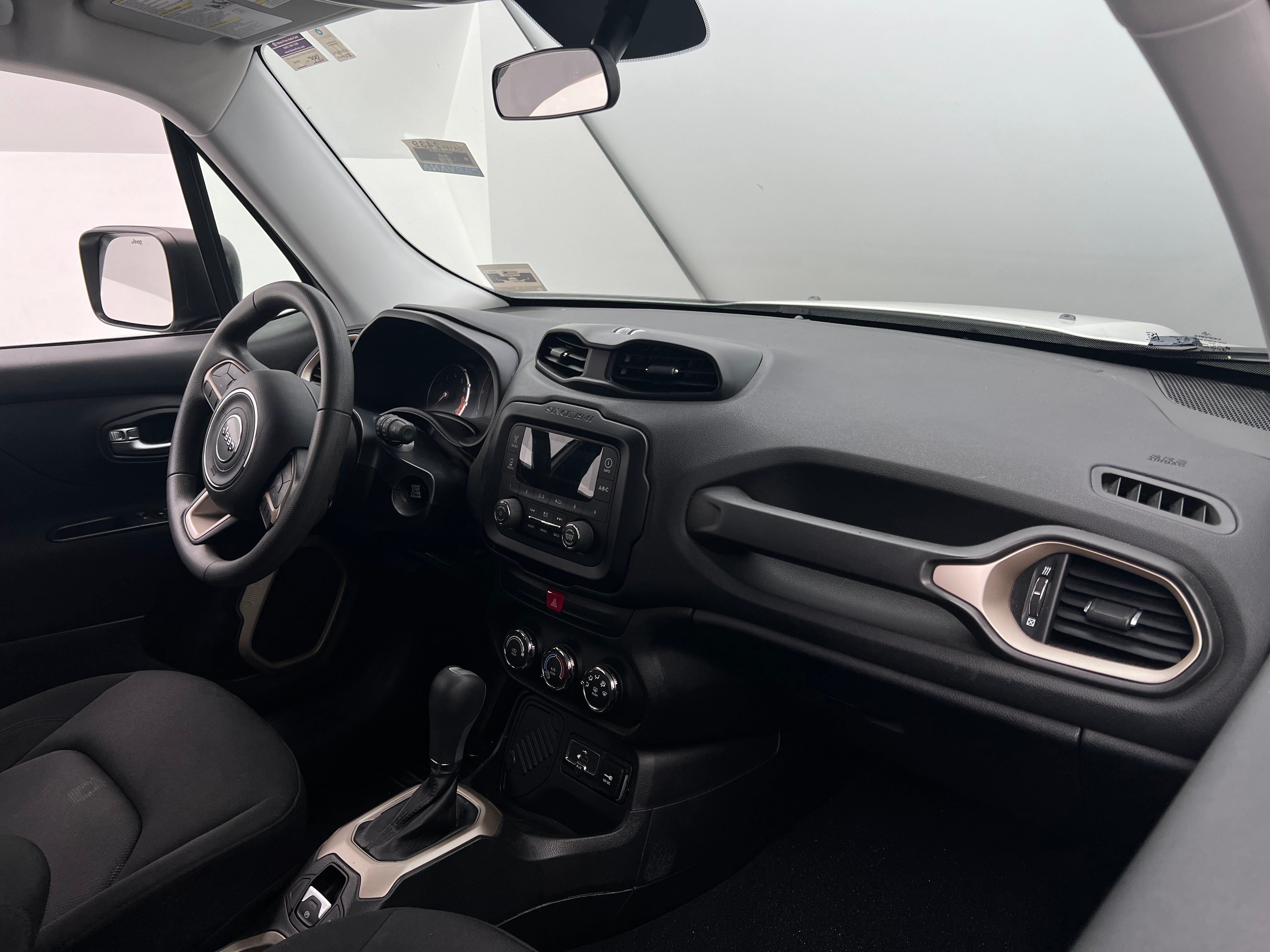 2016 Jeep Renegade Sport 3