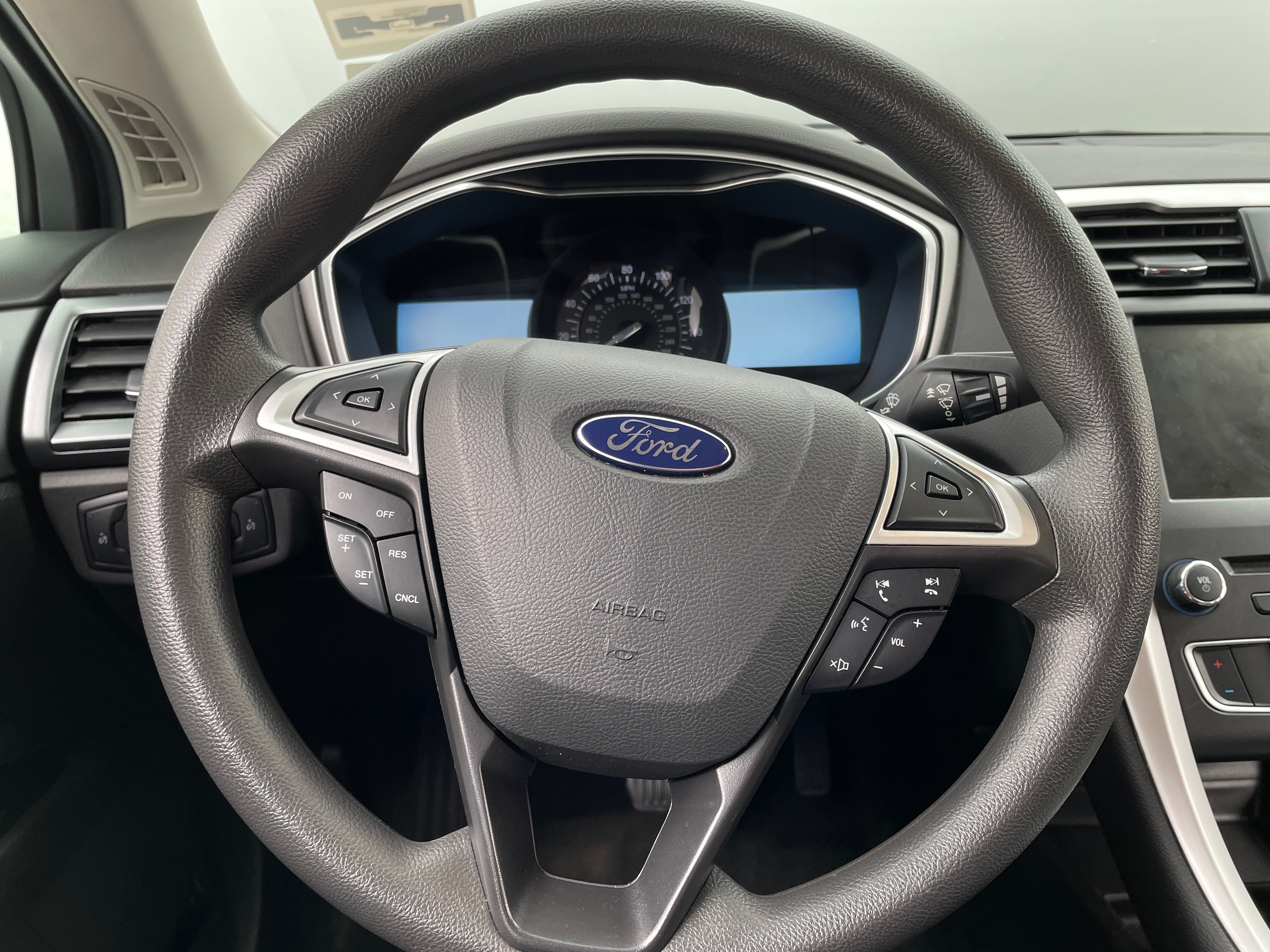 2016 Ford Fusion SE 5