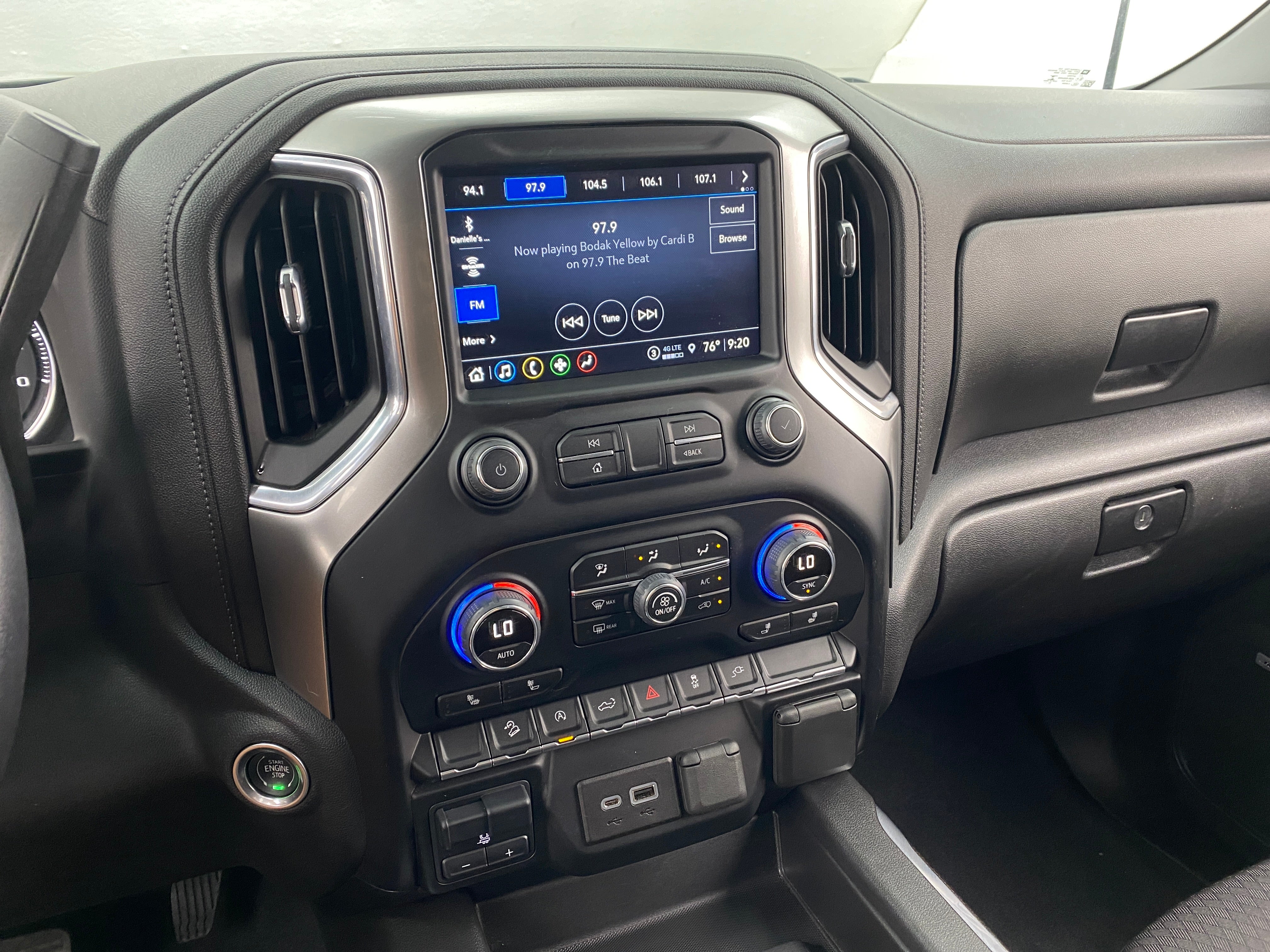 Thumbnail: 2022 Chevrolet Silverado 1500 - 4