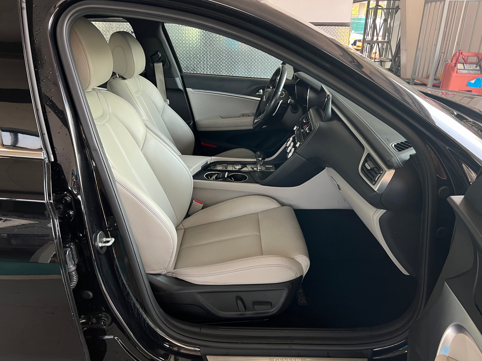 Thumbnail: 2022 Genesis G70 - 2