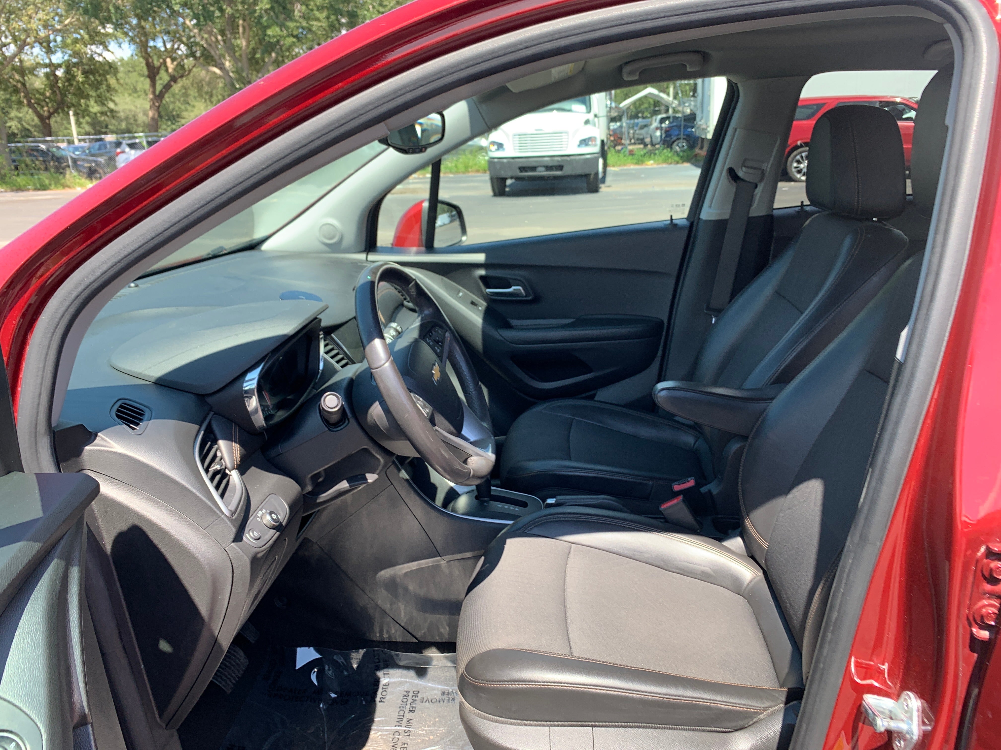 2021 Chevrolet Trax LT 2