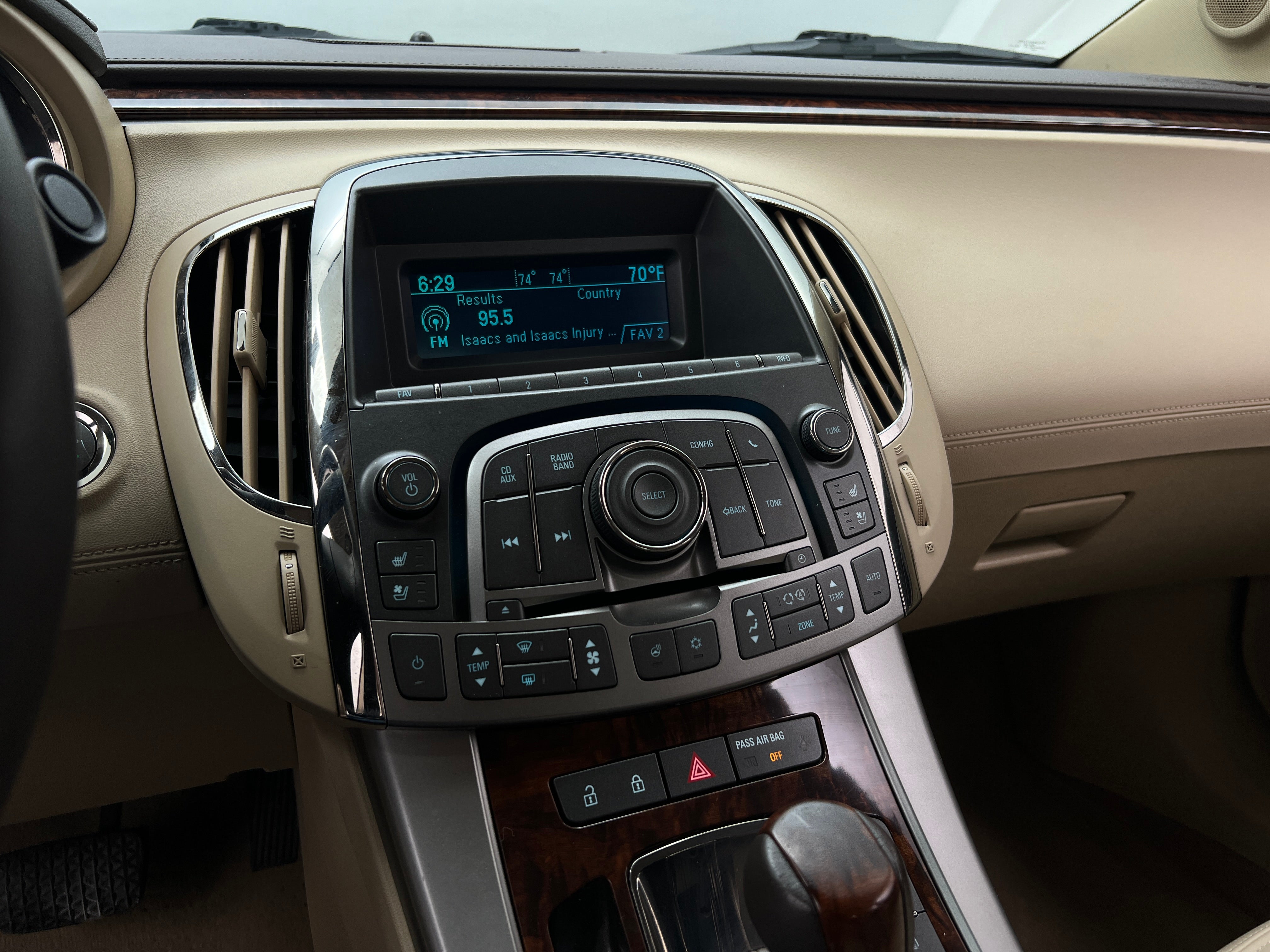 2010 Buick LaCrosse CXL 4