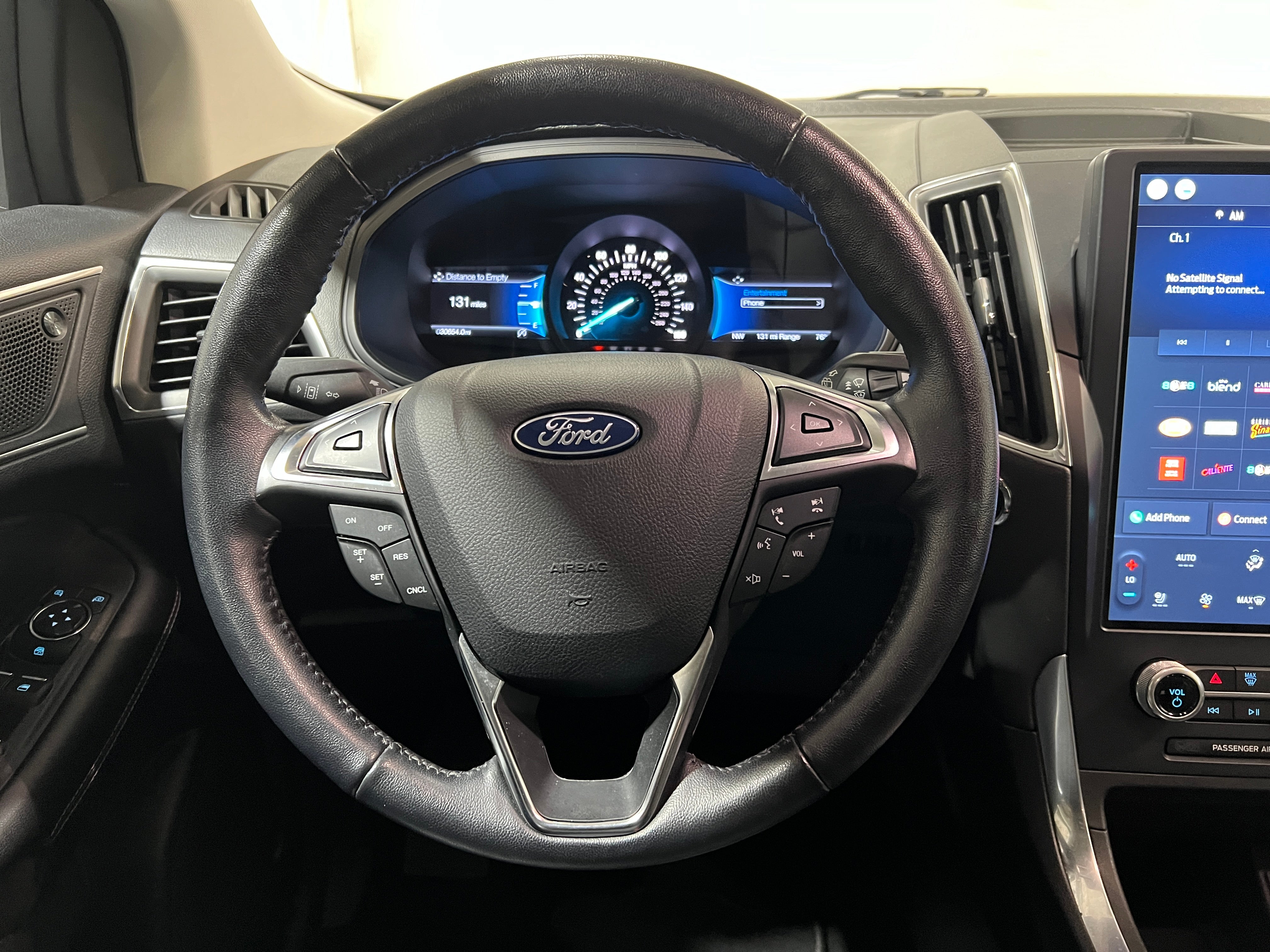 2022 Ford Edge Titanium 5