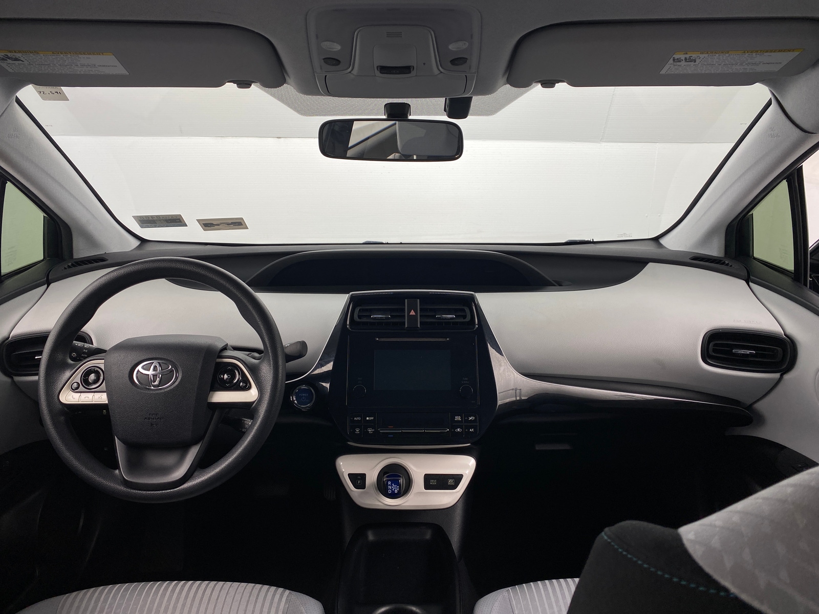 Thumbnail: 2016 Toyota Prius - 3