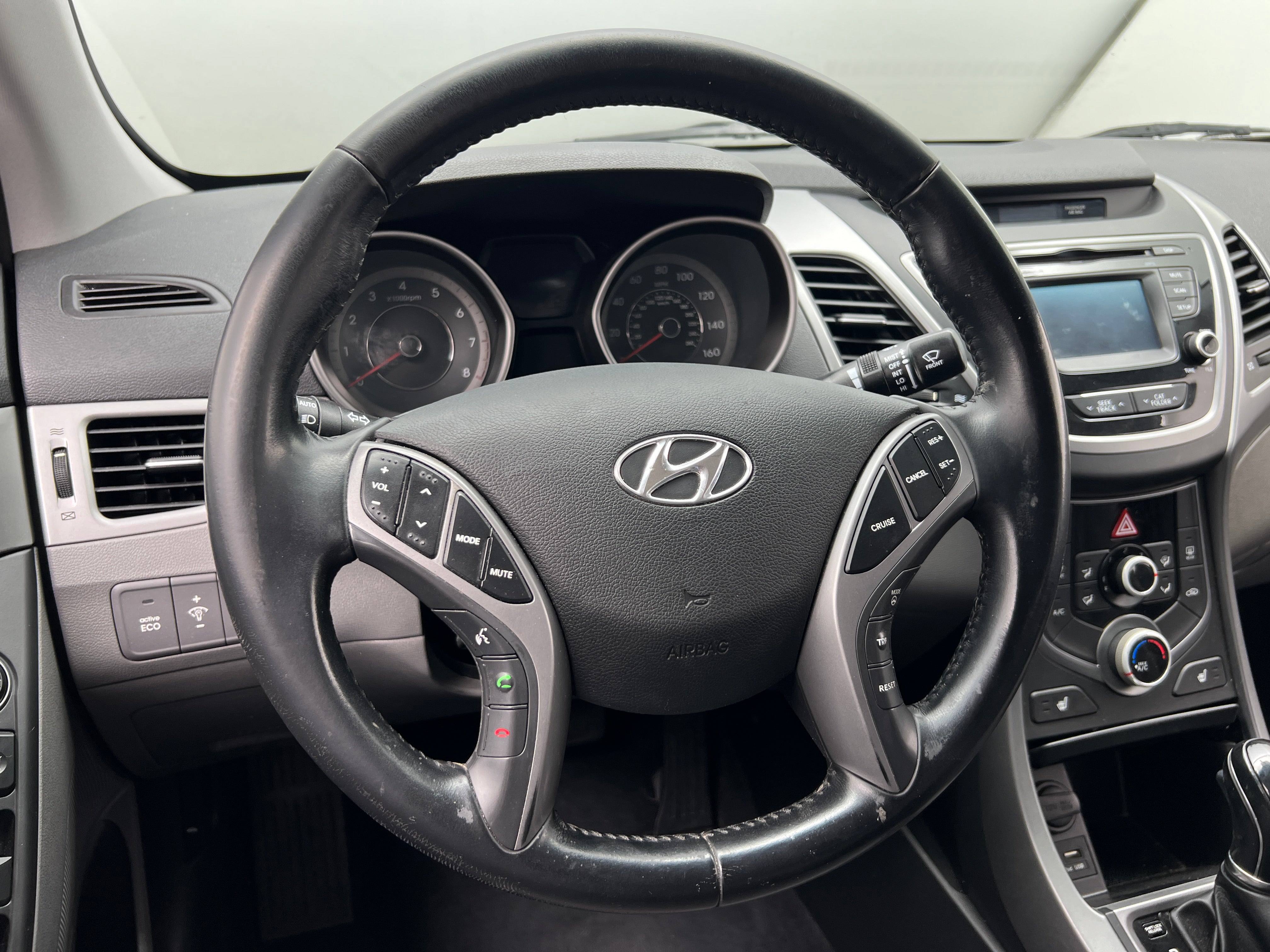 2014 Hyundai Elantra Limited Edition 4