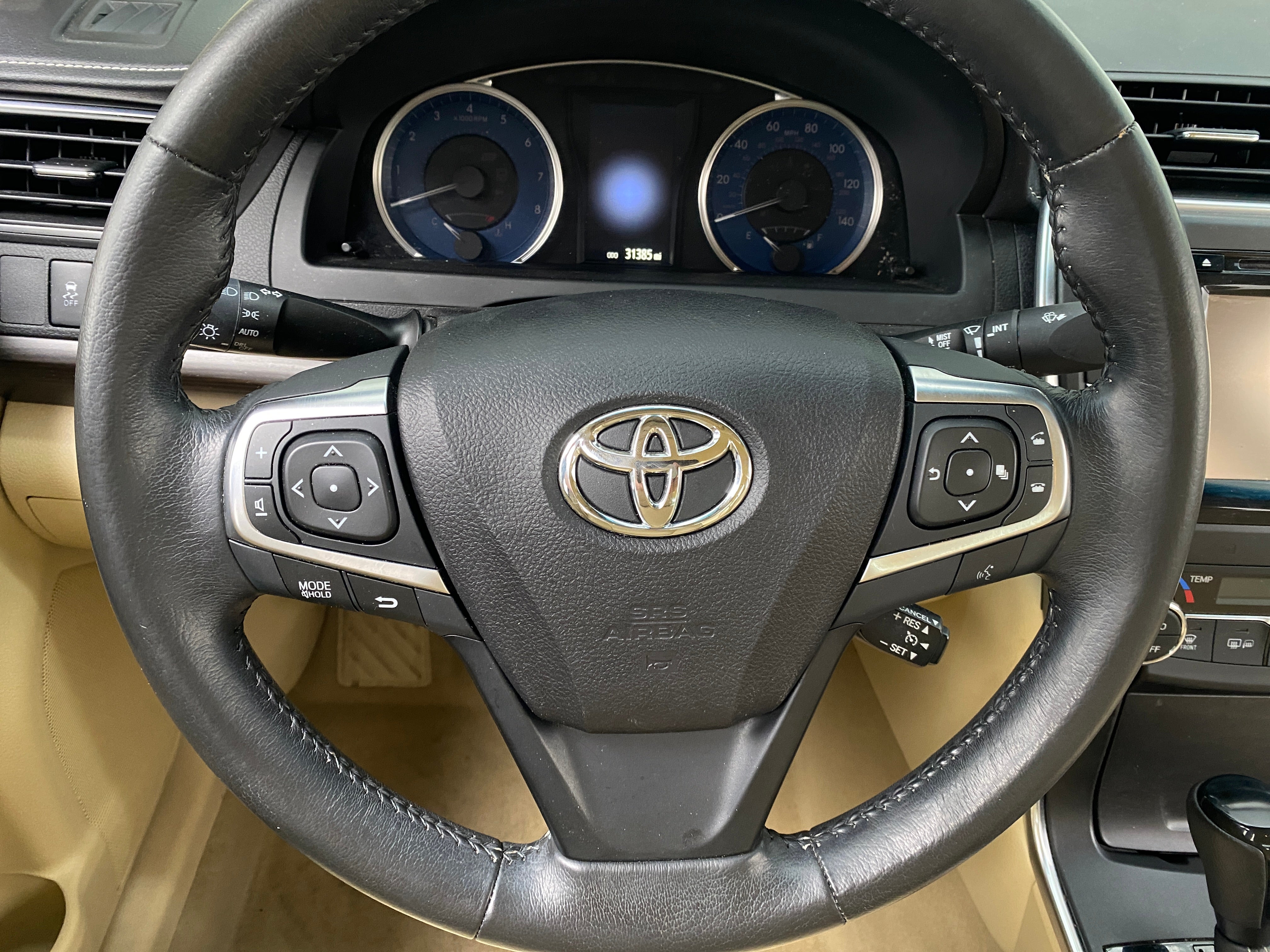 2017 Toyota Camry XLE 5