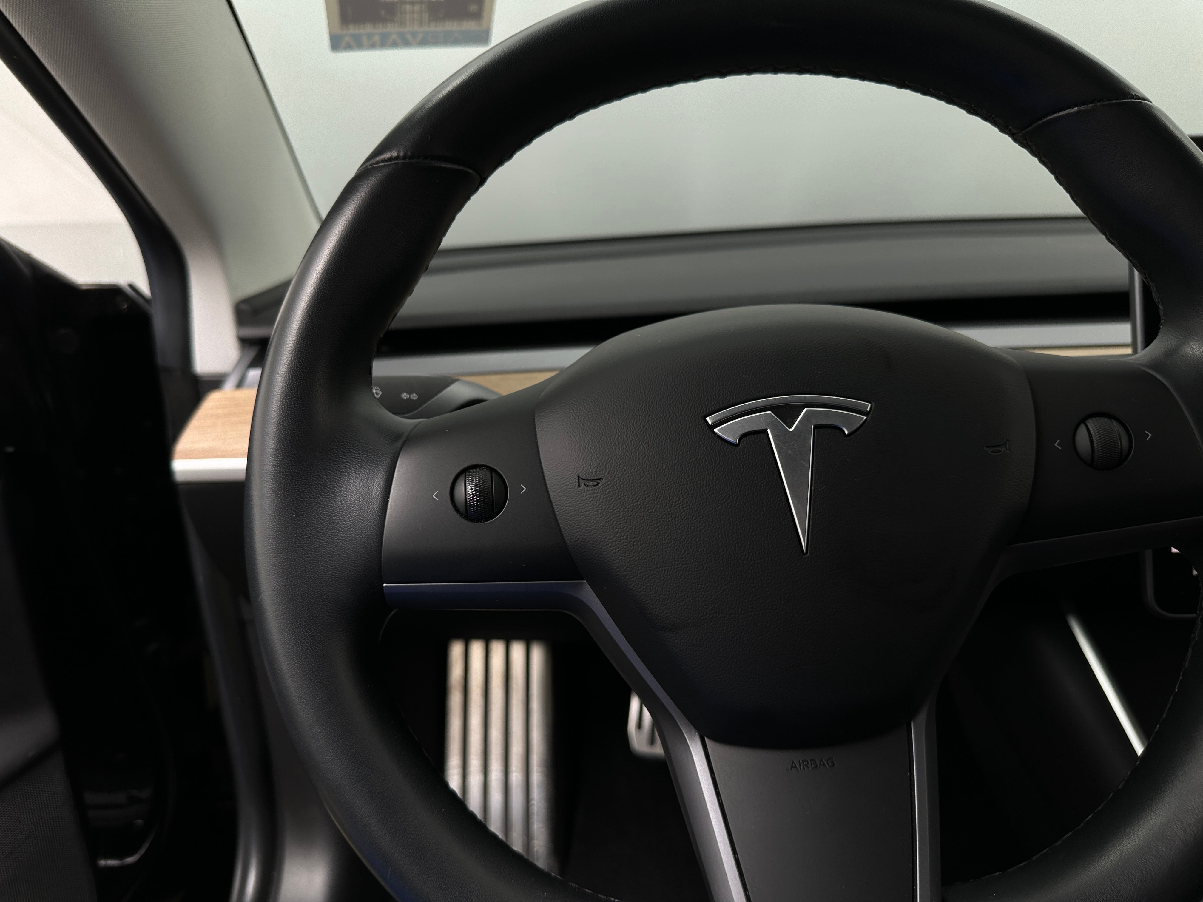 2019 Tesla Model 3 Standard Range 4