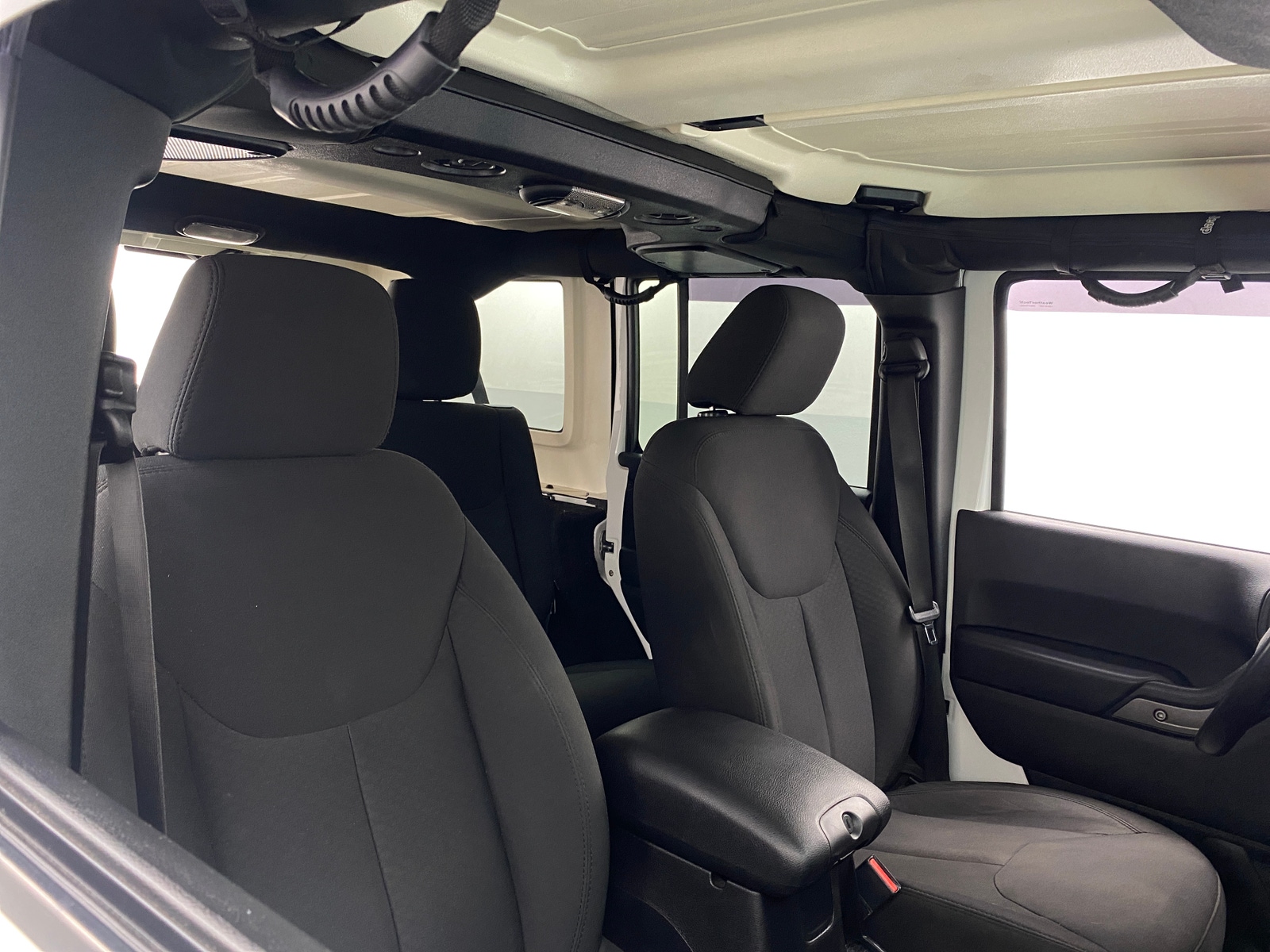 Thumbnail: 2016 Jeep Wrangler - 2