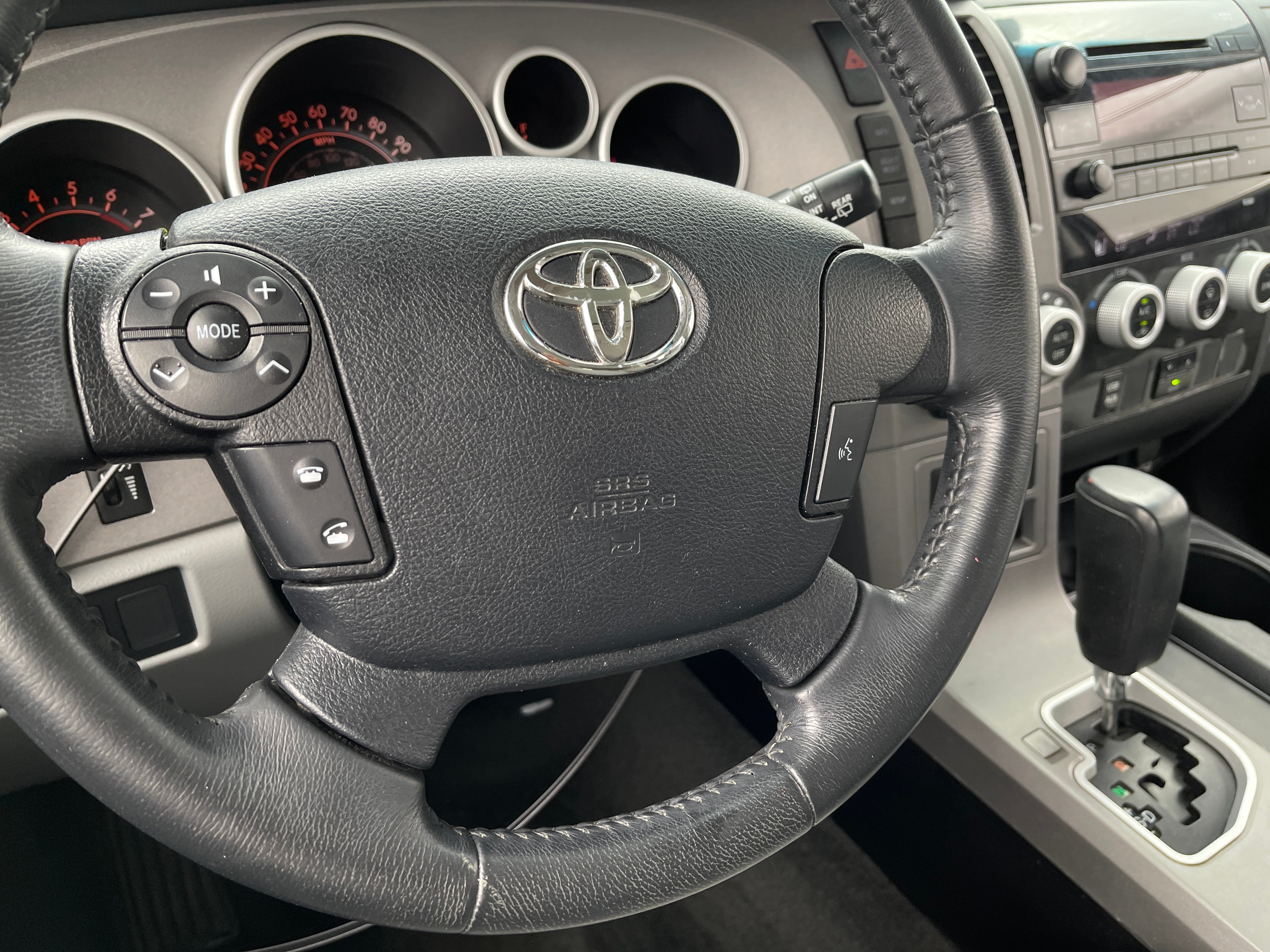 2013 Toyota Sequoia SR5 5