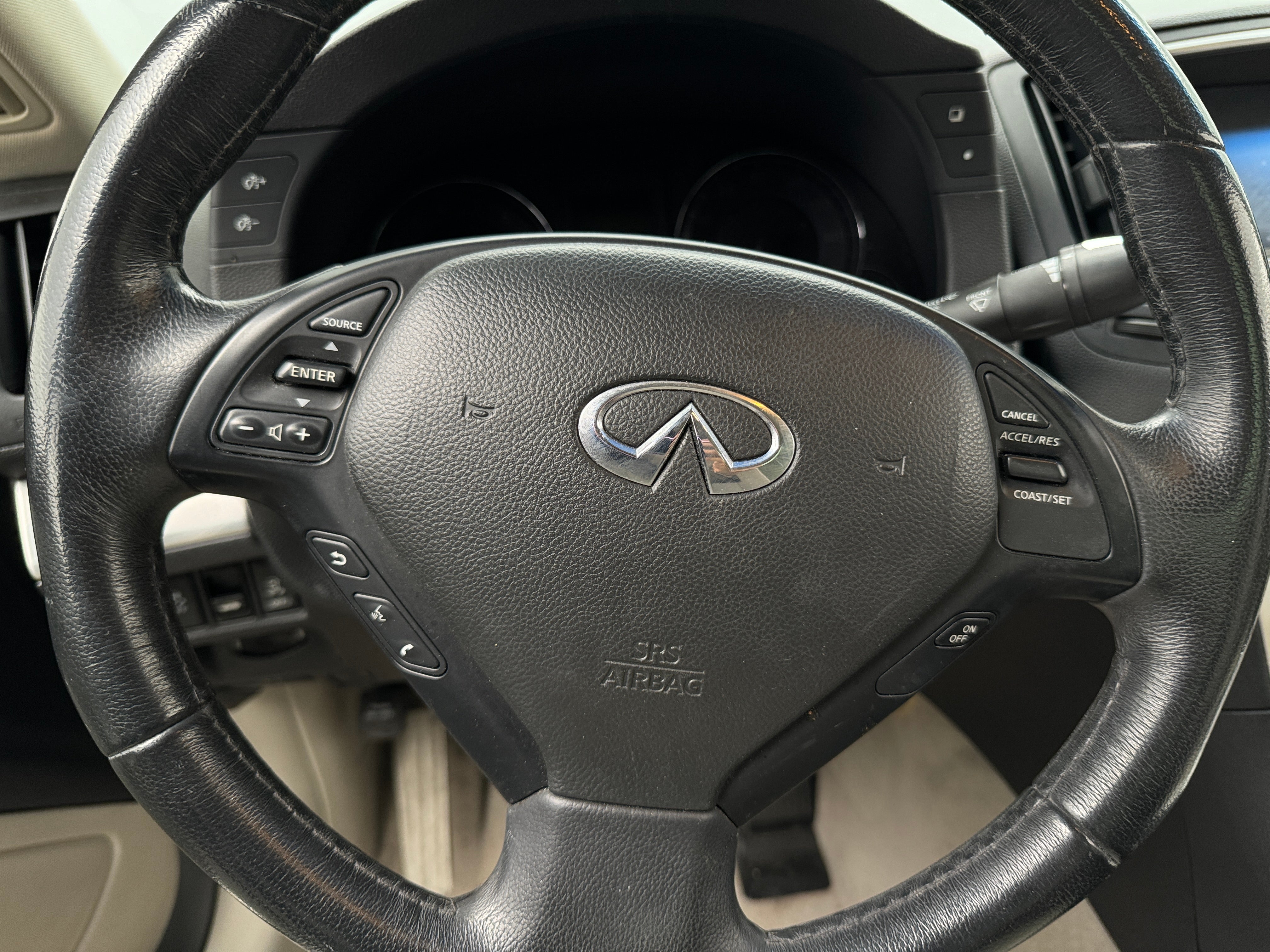 2013 INFINITI G37 Journey 4