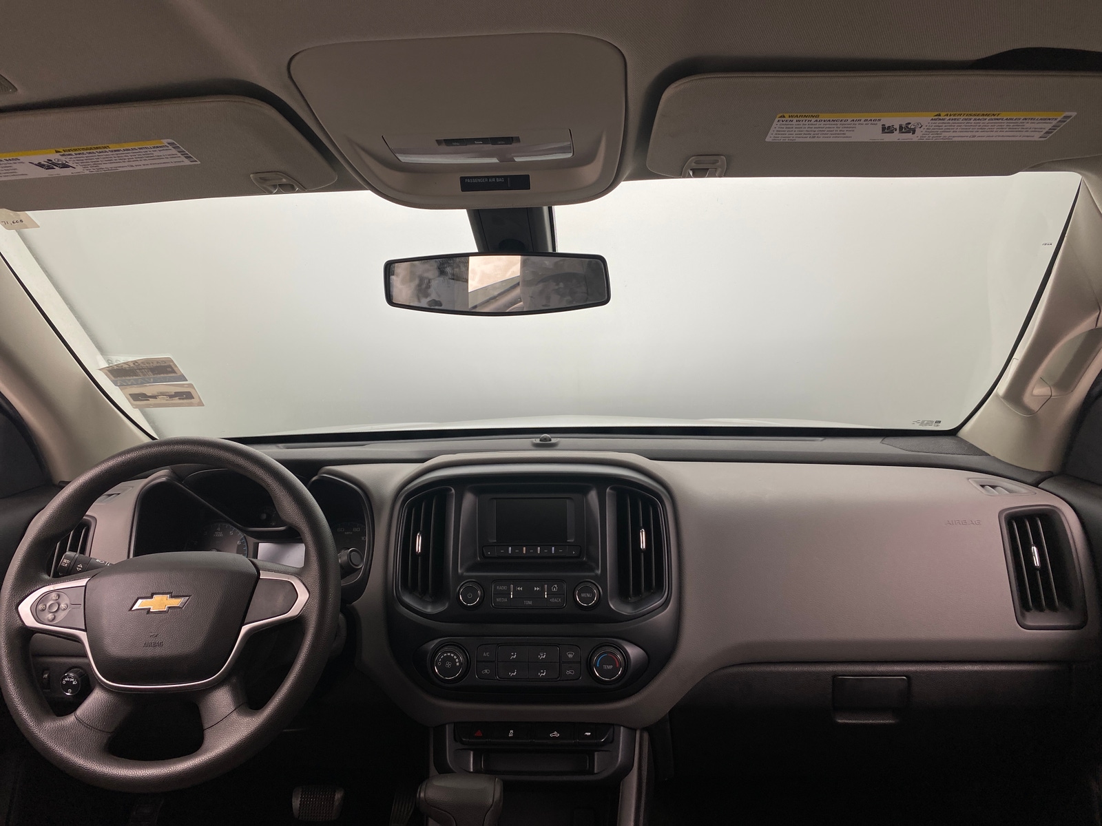 Thumbnail: 2017 Chevrolet Colorado - 3