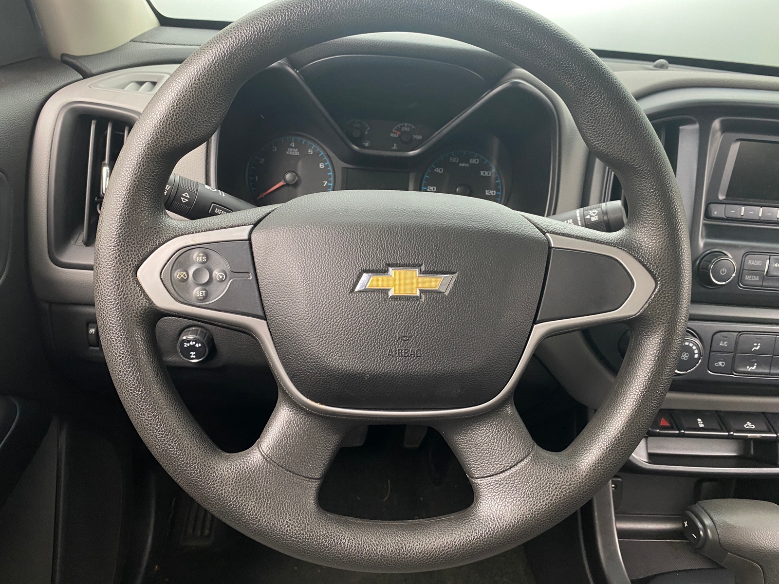 Thumbnail: 2017 Chevrolet Colorado - 5