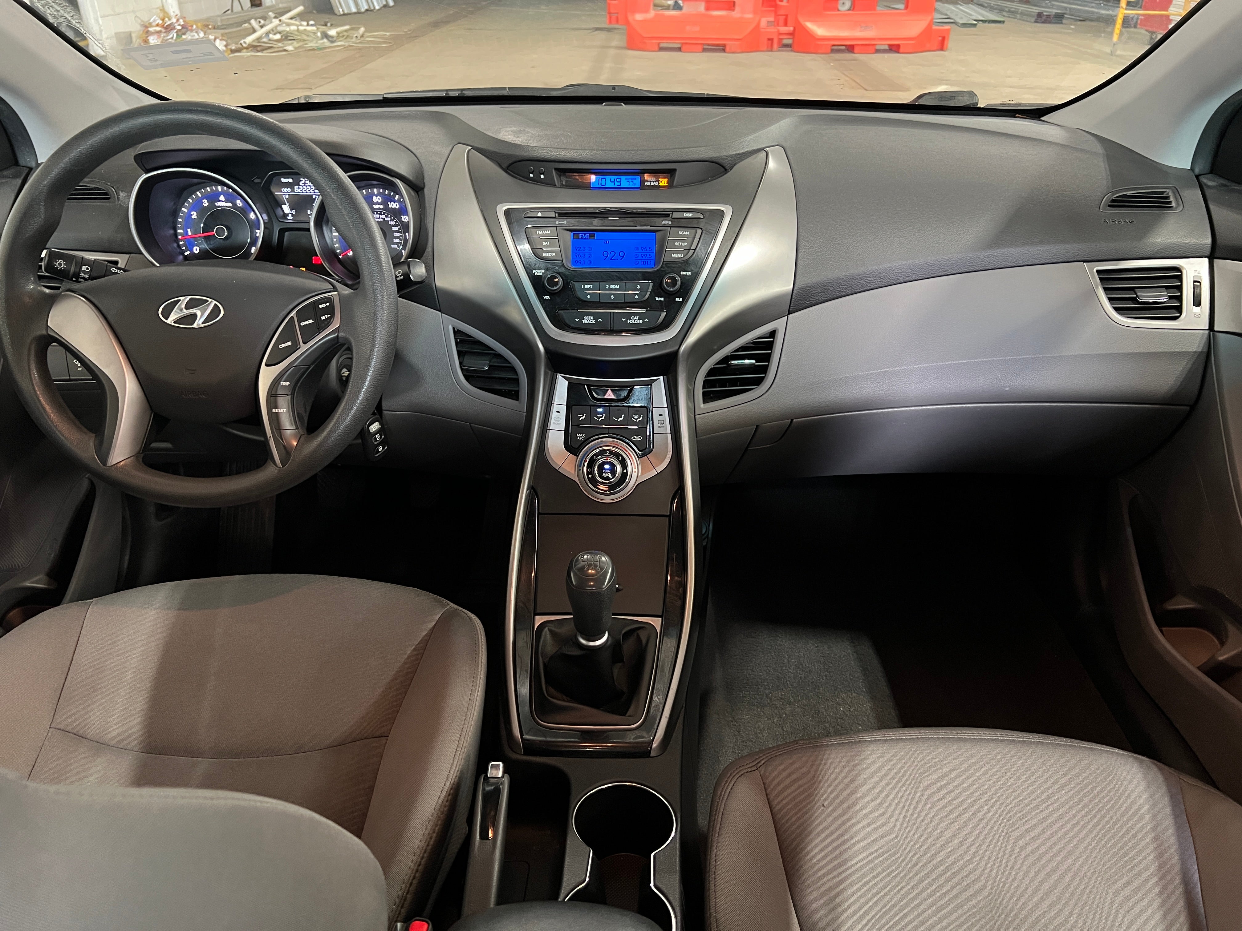 2013 Hyundai Elantra GLS 3