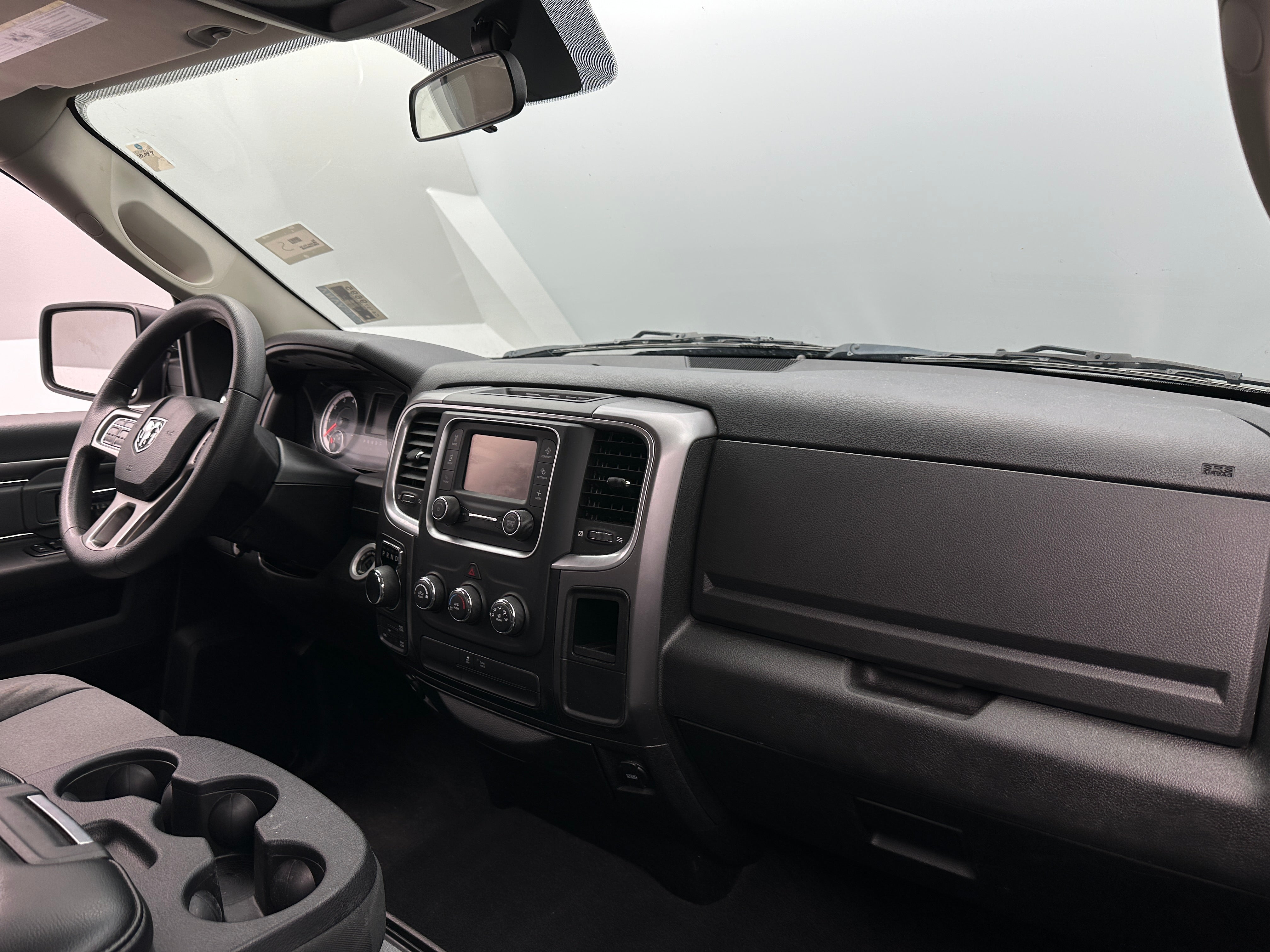 2021 RAM 1500 Classic SLT 3