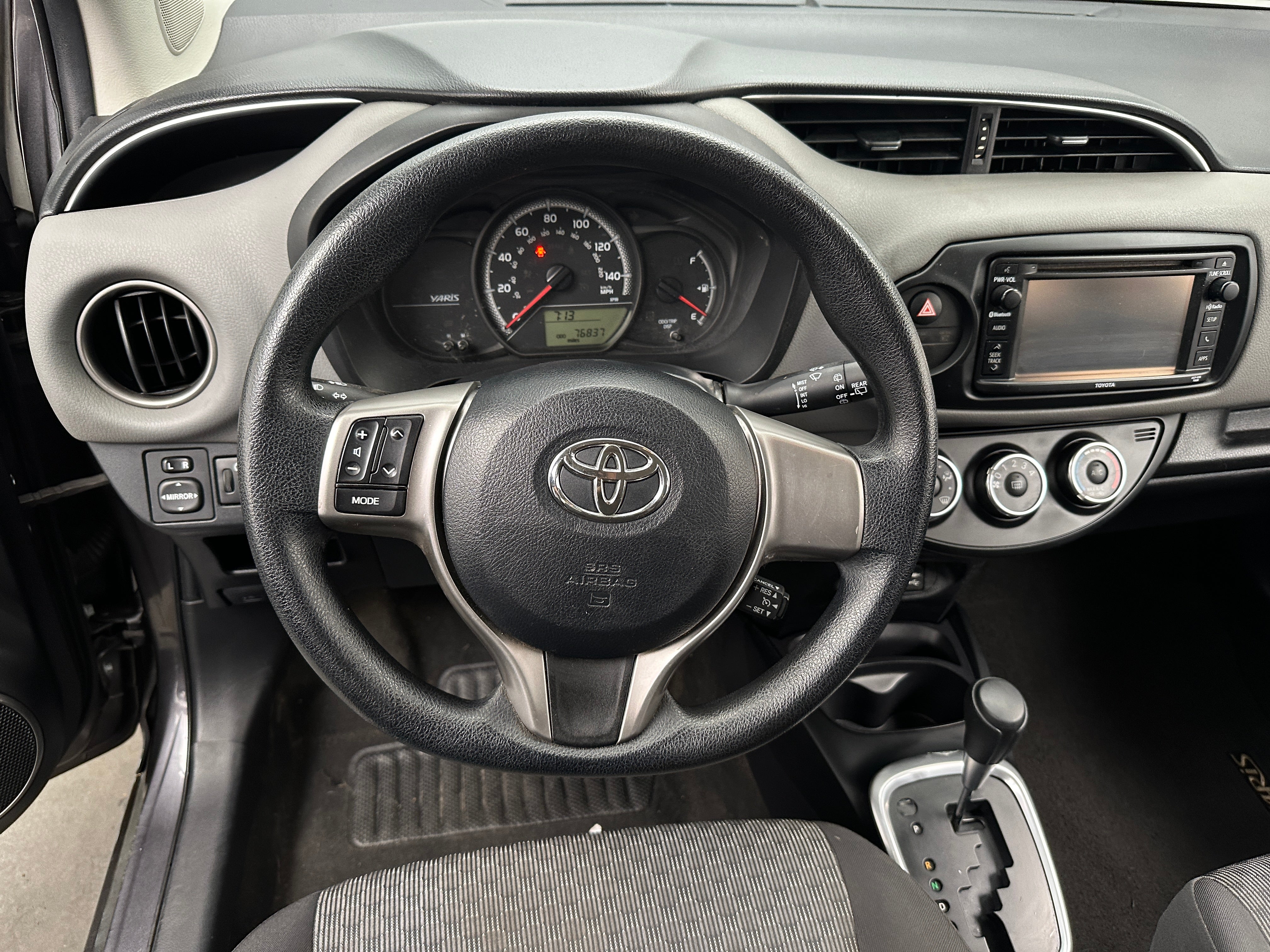 2015 Toyota Yaris LE 5