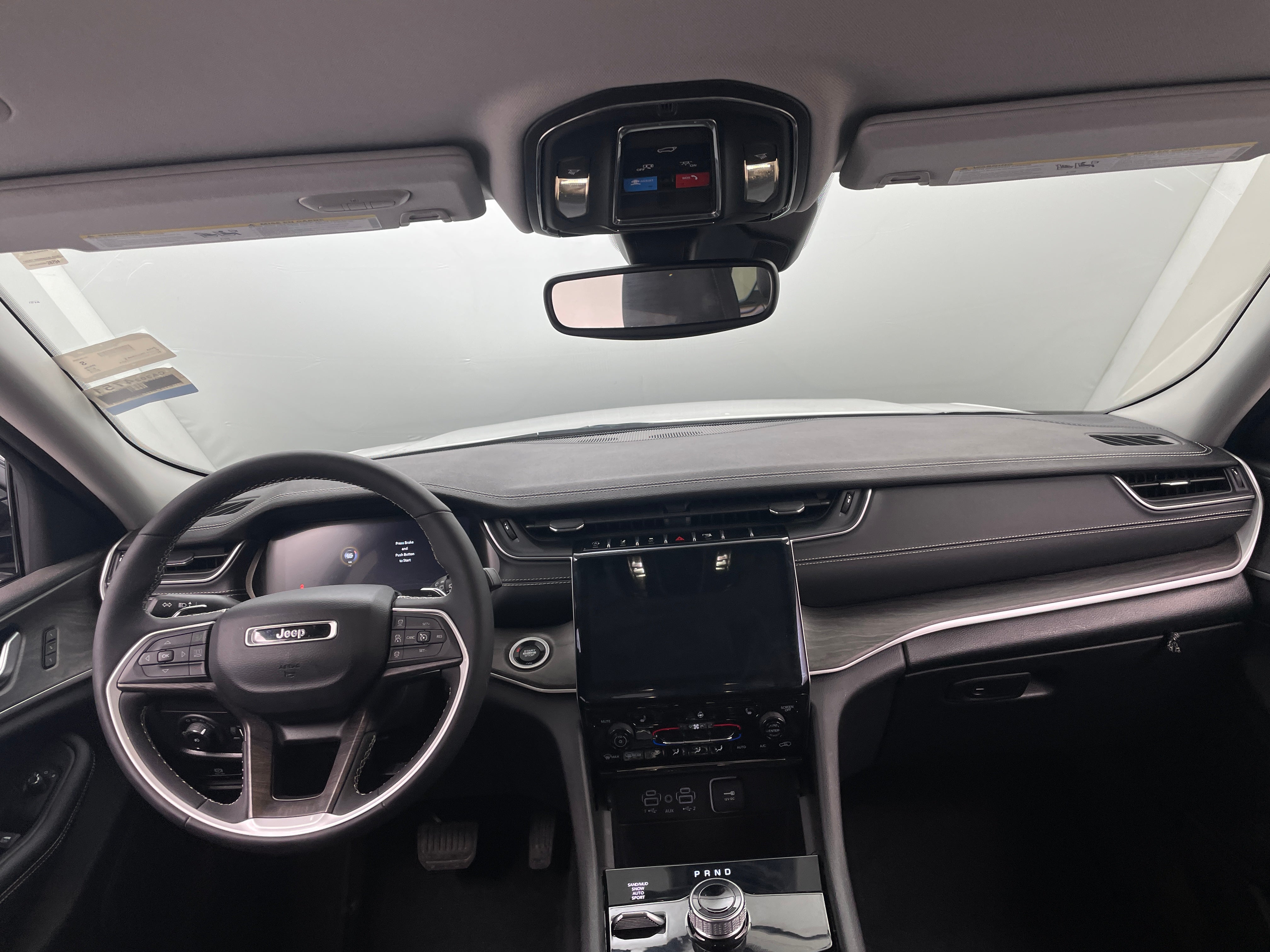 2023 Jeep Grand Cherokee L Limited Edition 2