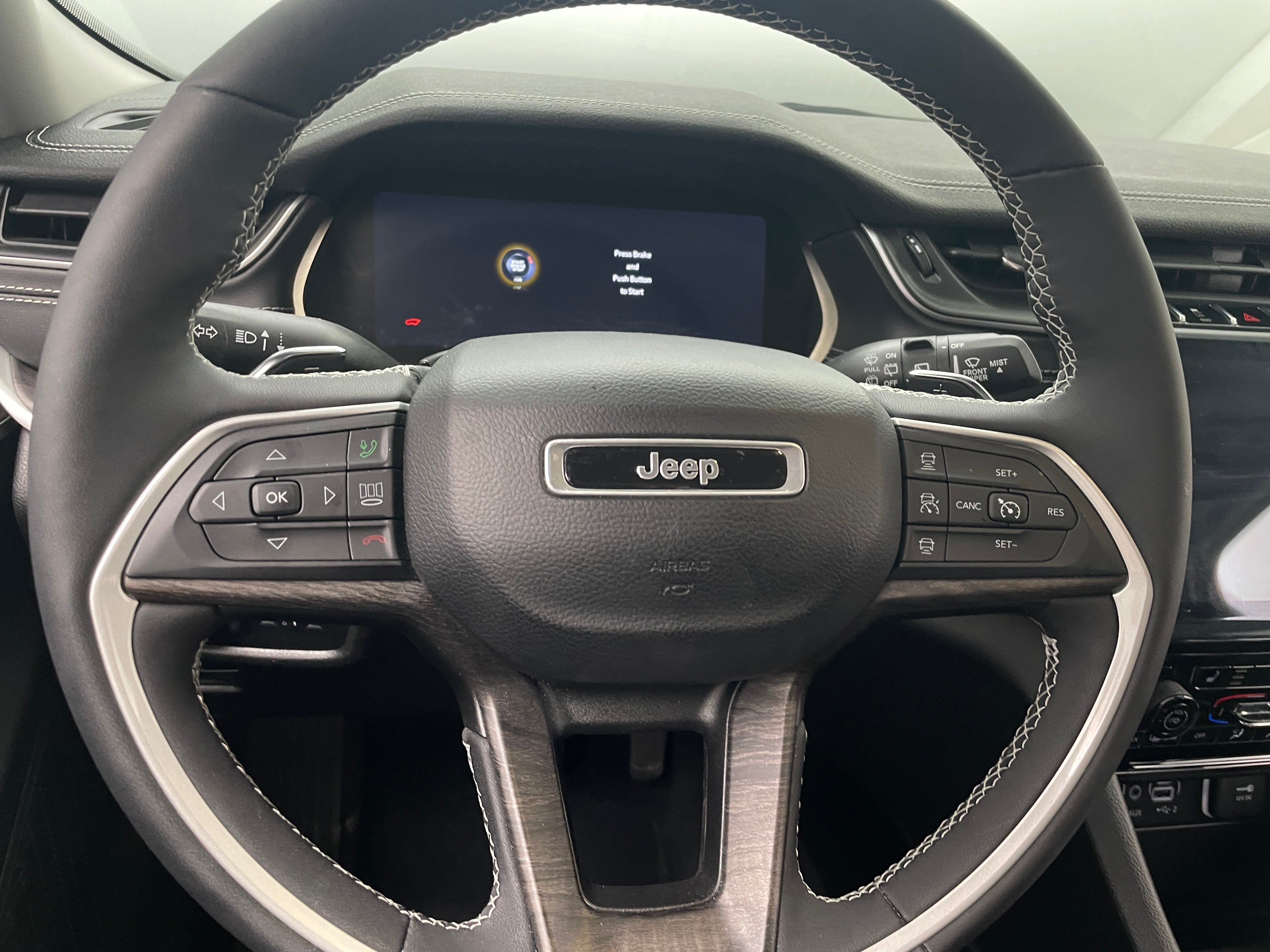 2023 Jeep Grand Cherokee L Limited Edition 4