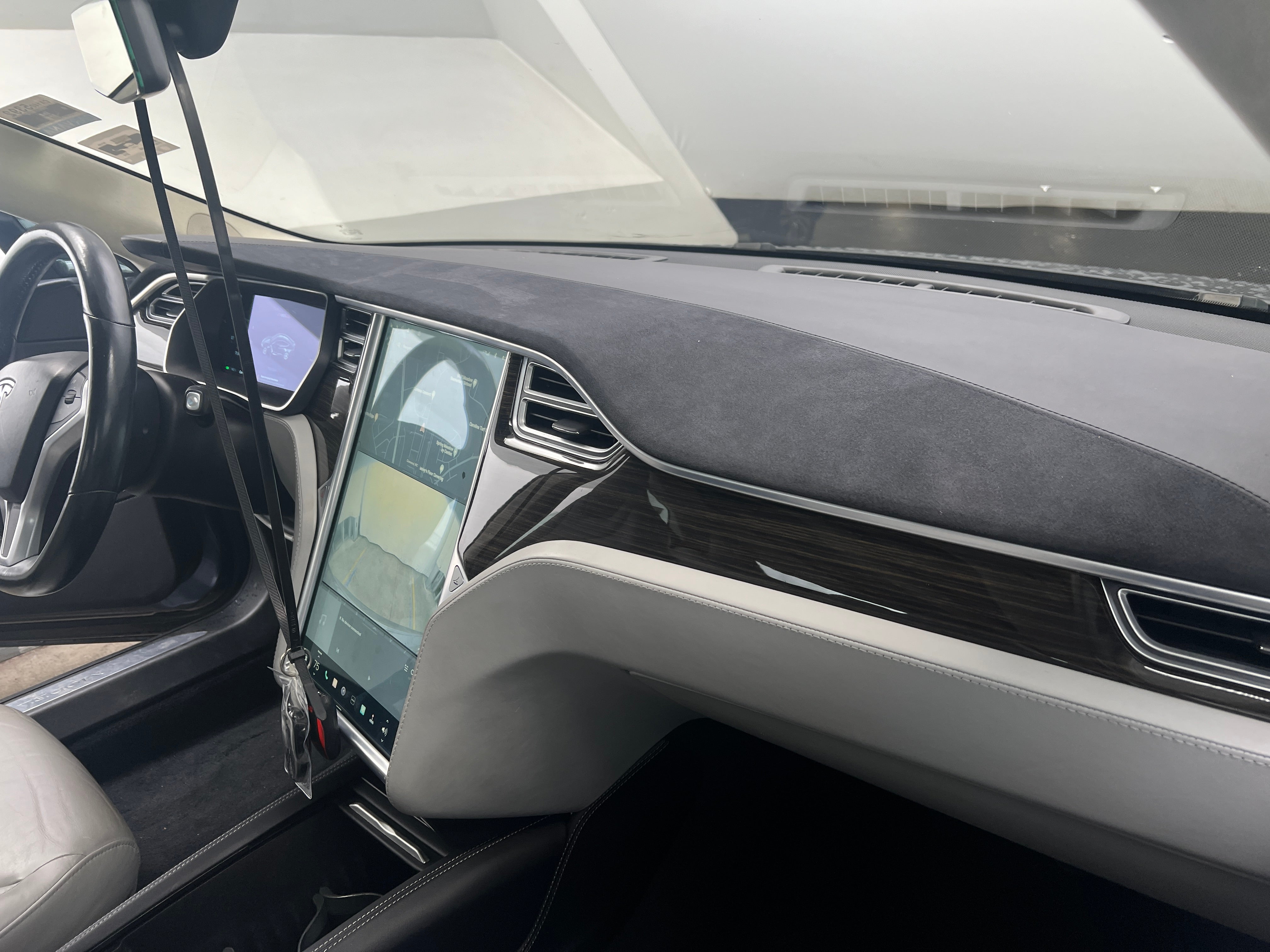 2015 Tesla Model S P85D 3