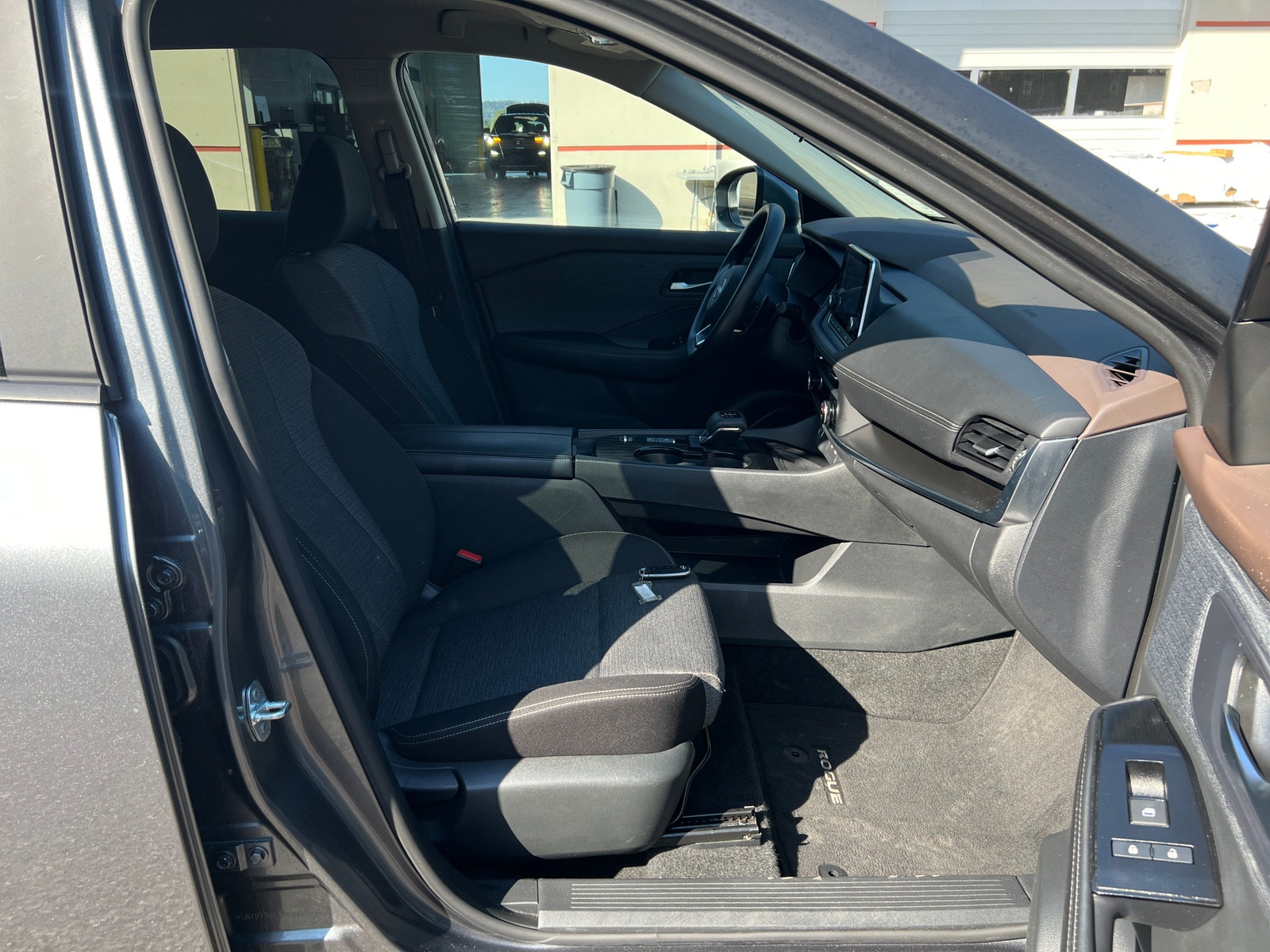 Thumbnail: 2023 Nissan Rogue - 2