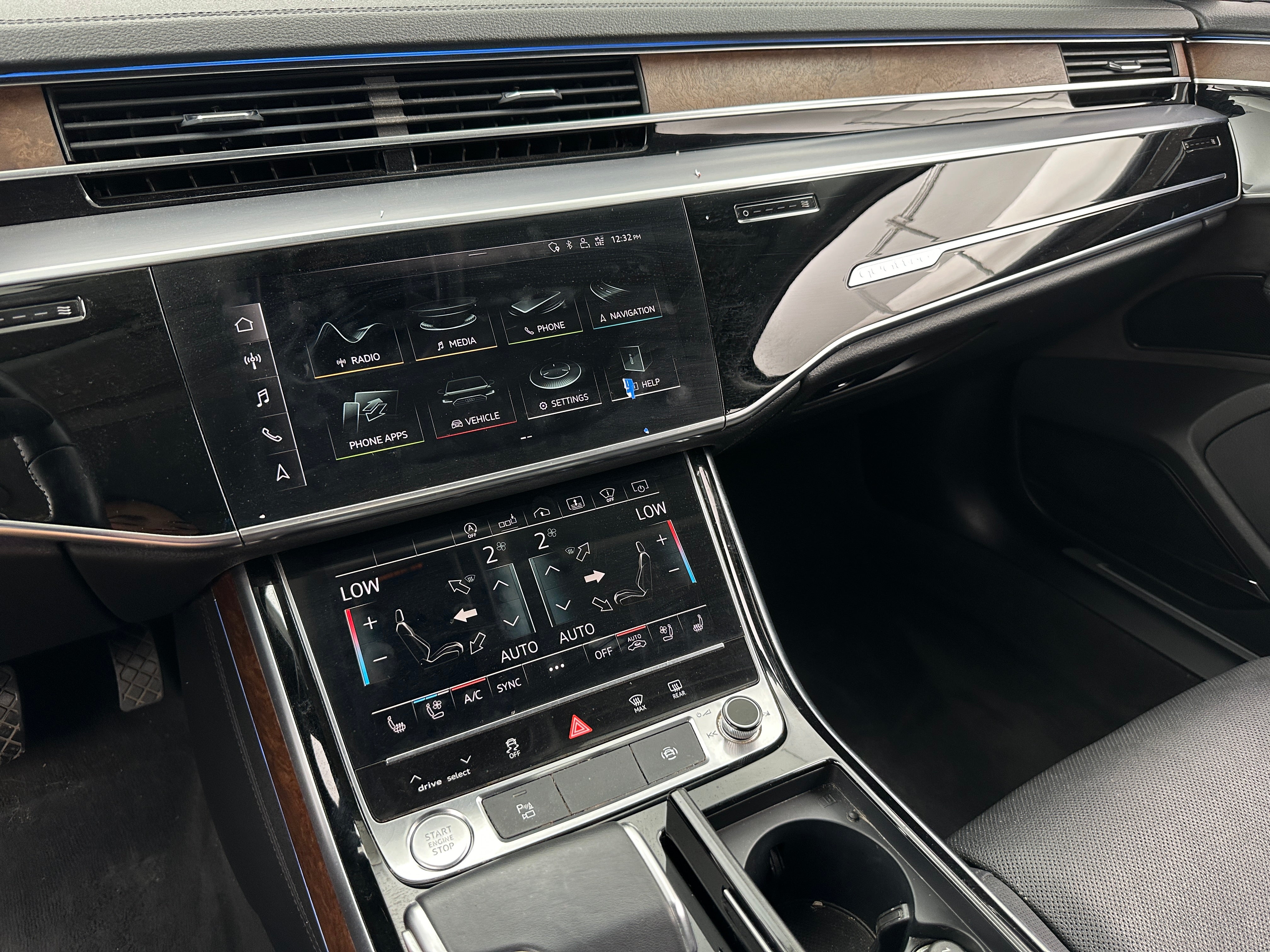 Thumbnail: 2020 Audi A8 - 3
