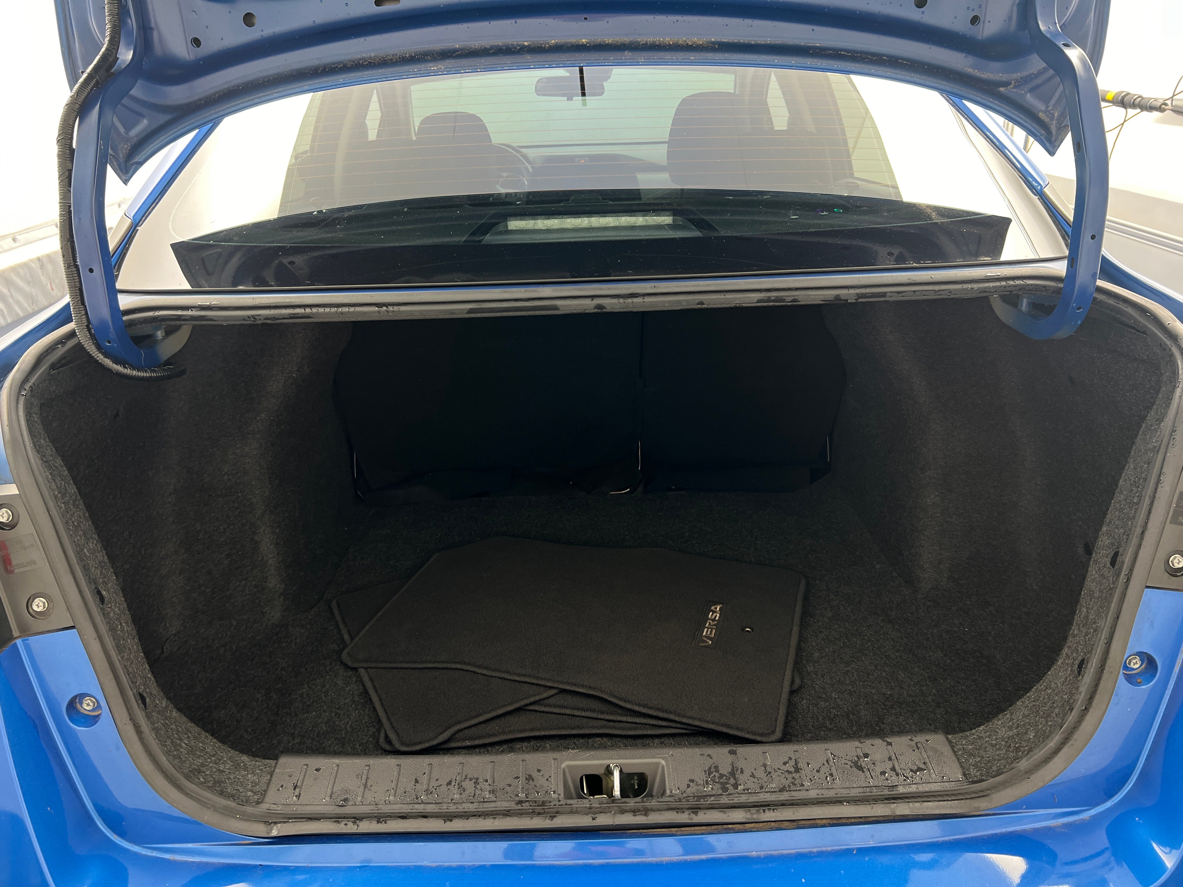 2021 Nissan Versa S 7