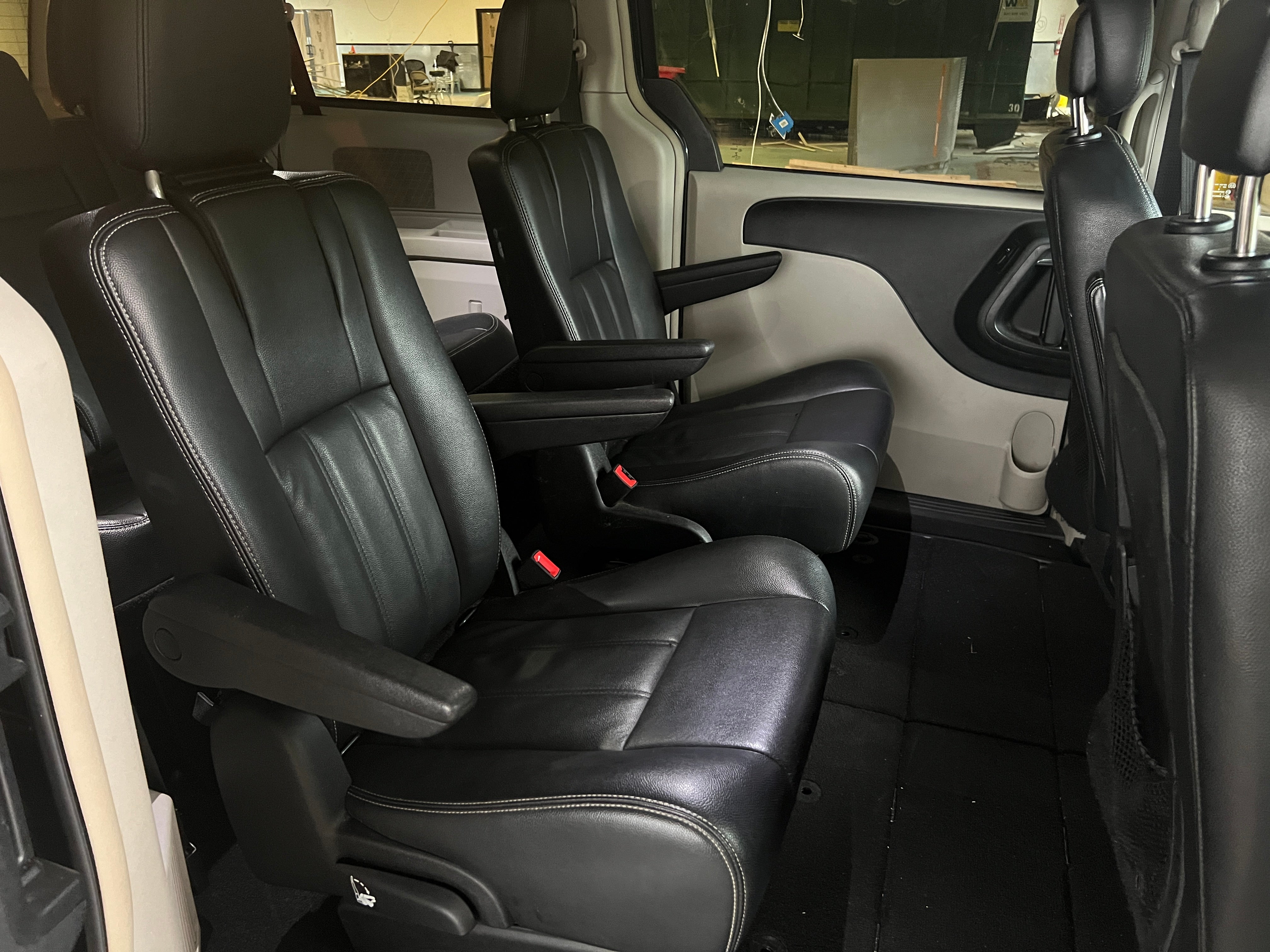 2014 Chrysler Town & Country Touring 5