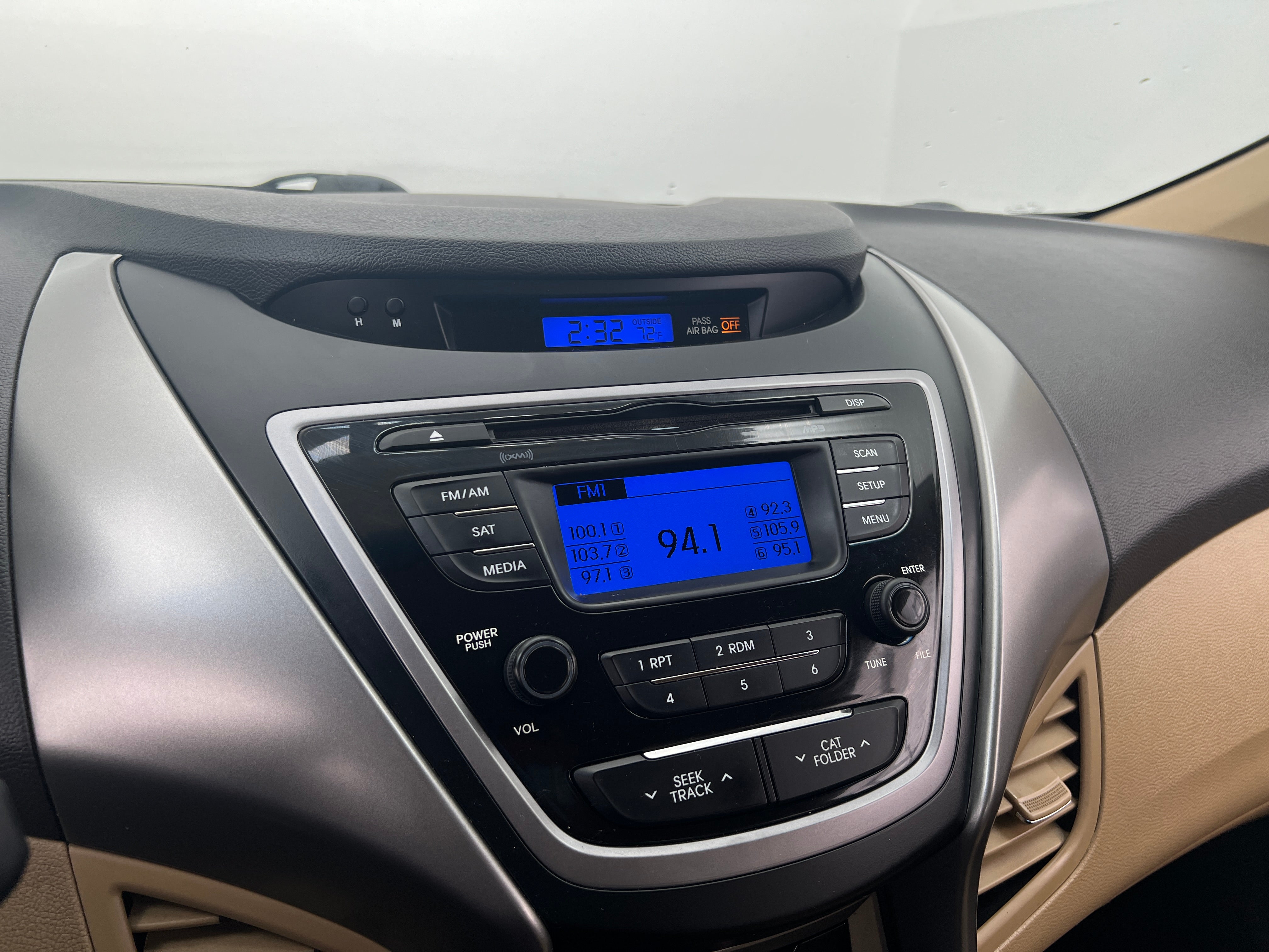 2013 Hyundai Elantra GLS 4