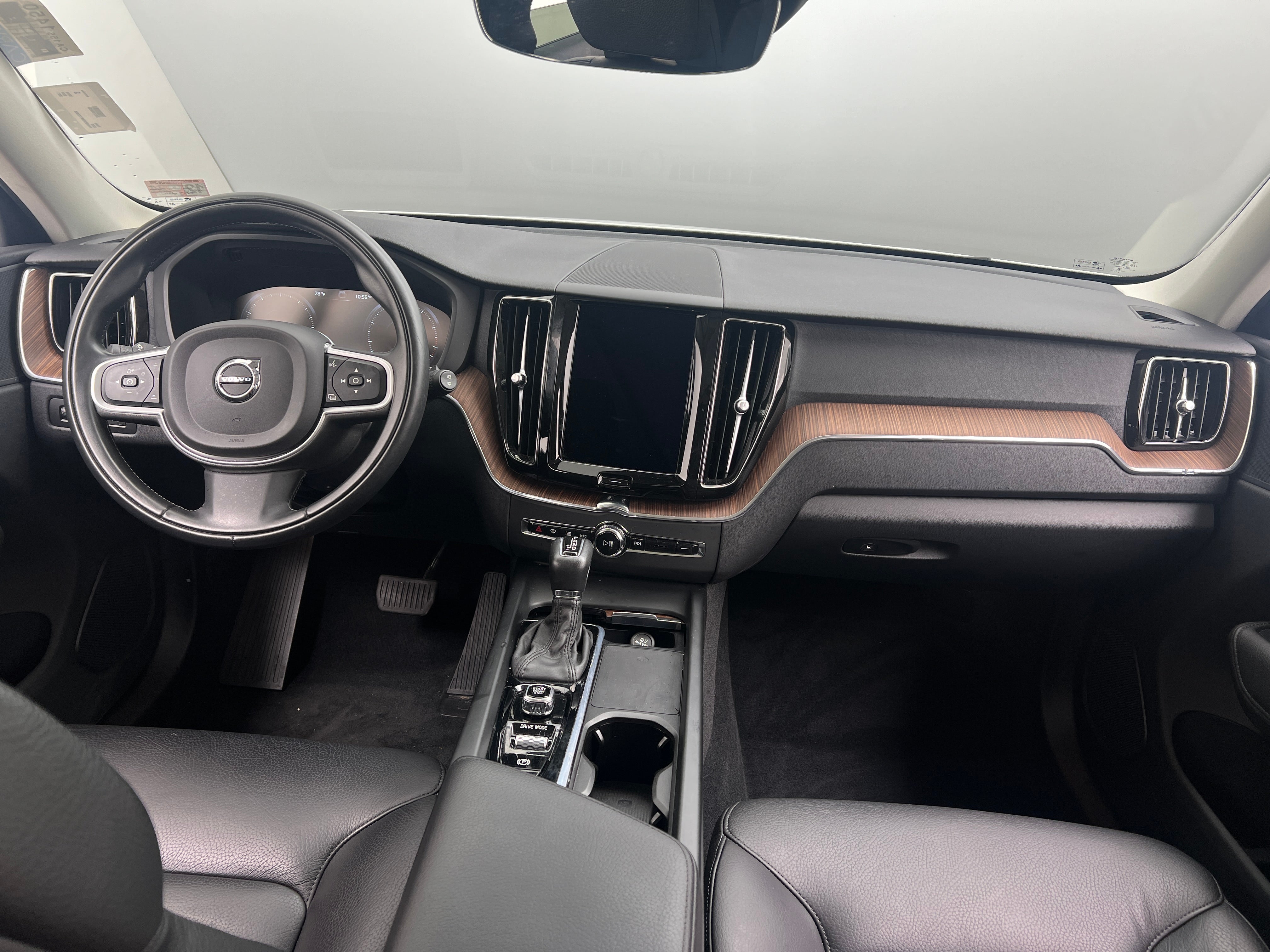 2021 Volvo XC60 T5 Momentum 2