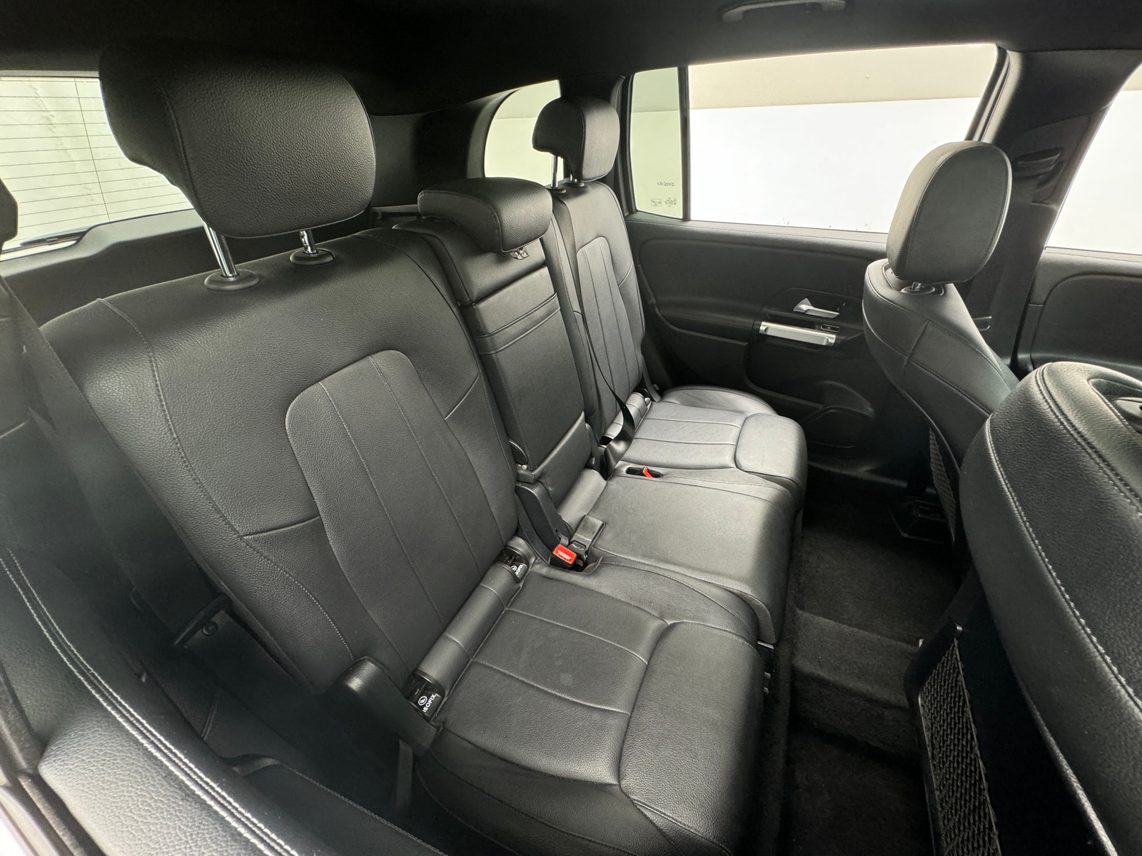 Thumbnail: 2021 Mercedes-Benz GLB - 6