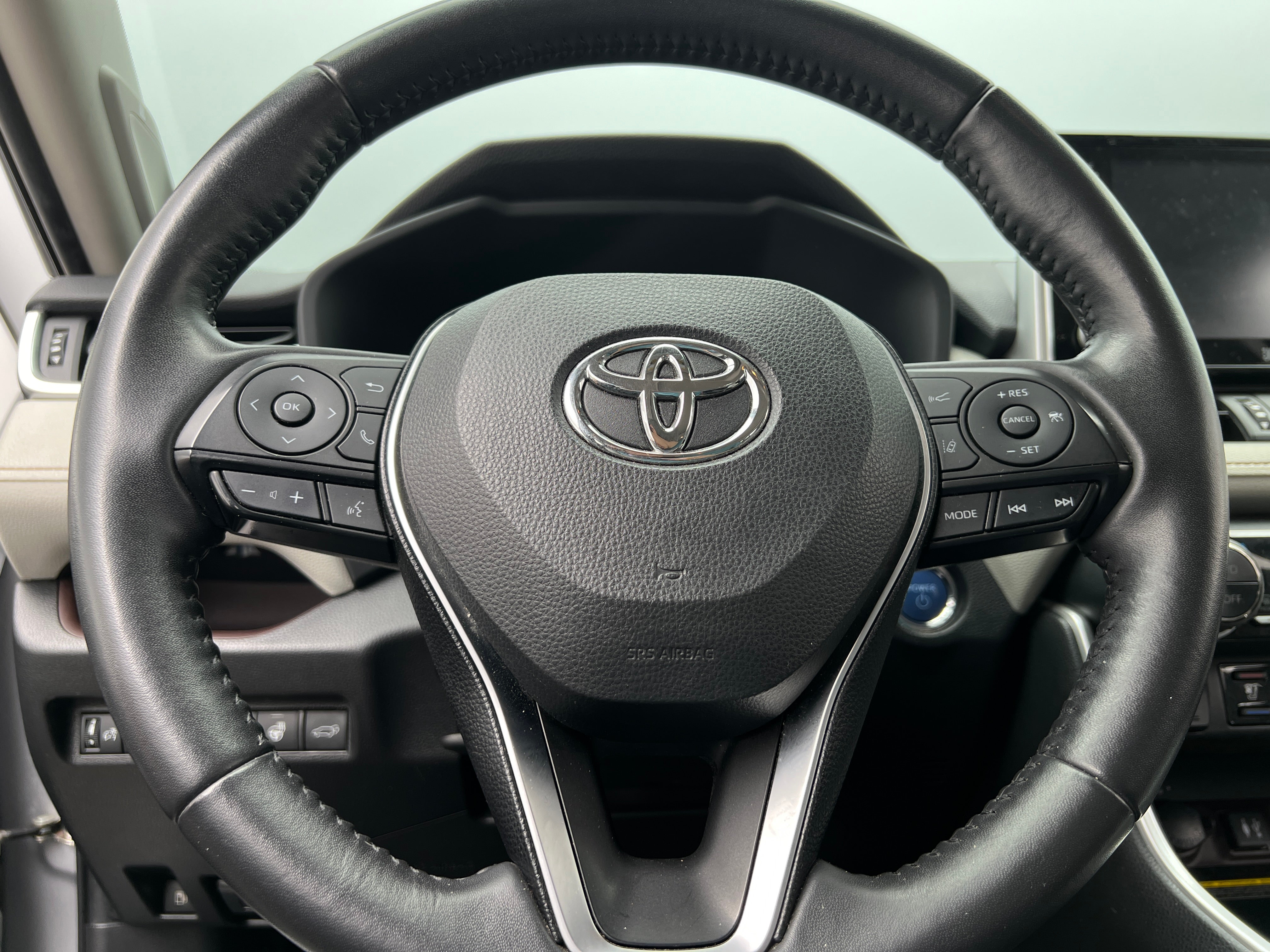 2019 Toyota RAV4 Limited 5