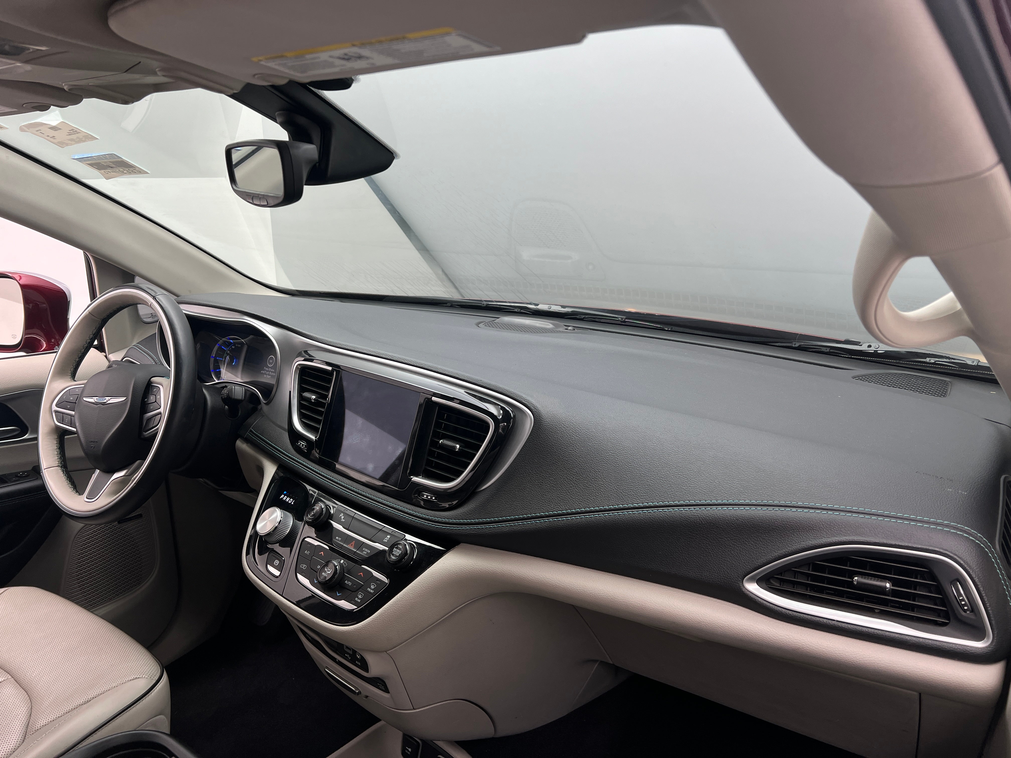 2018 Chrysler Pacifica Hybrid Limited 2